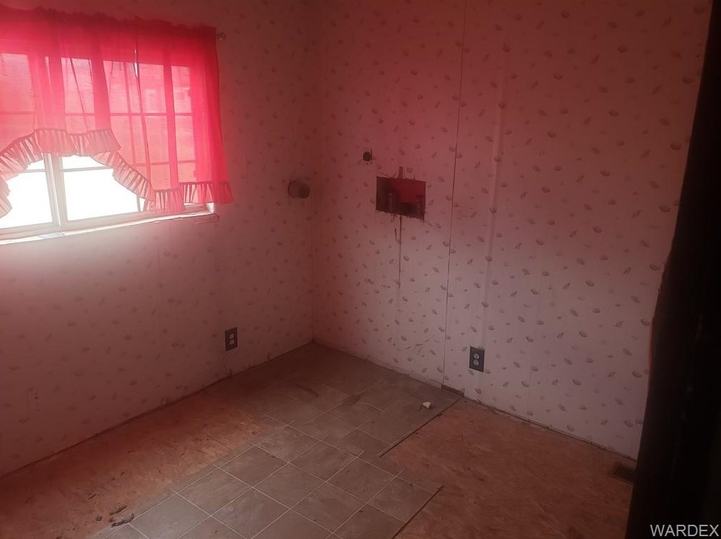 2570 Devlin Ave, Kingman AZ 86409-2208 exterior