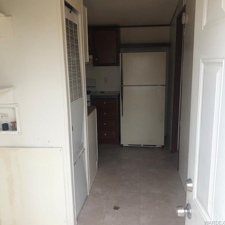 2805 Devlin Ave, Kingman AZ 86409-2208 exterior