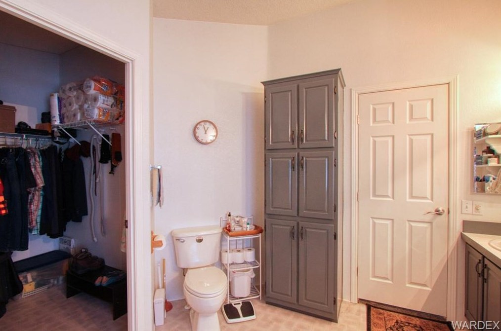 3500 Devlin Ave, Kingman AZ 86409-2206 exterior