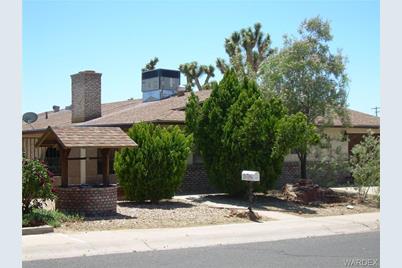224 Silver Street - Photo 1