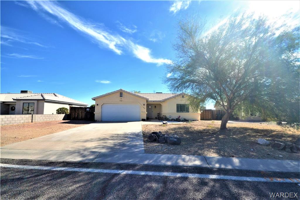 1642 E Aztec Rd, Fort Mohave, AZ 86426 - MLS 987261 - Coldwell Banker