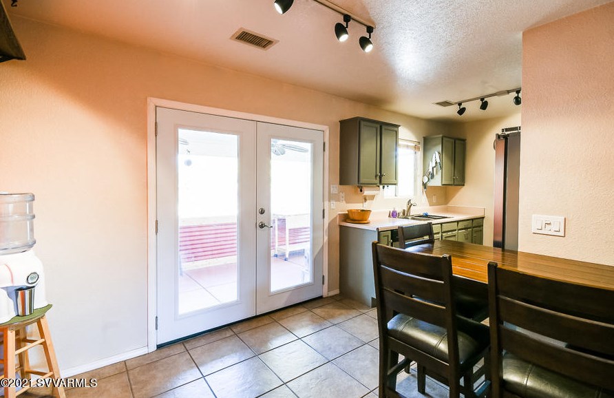 300 Whipple Dr, Cottonwood AZ  86326-4347 exterior