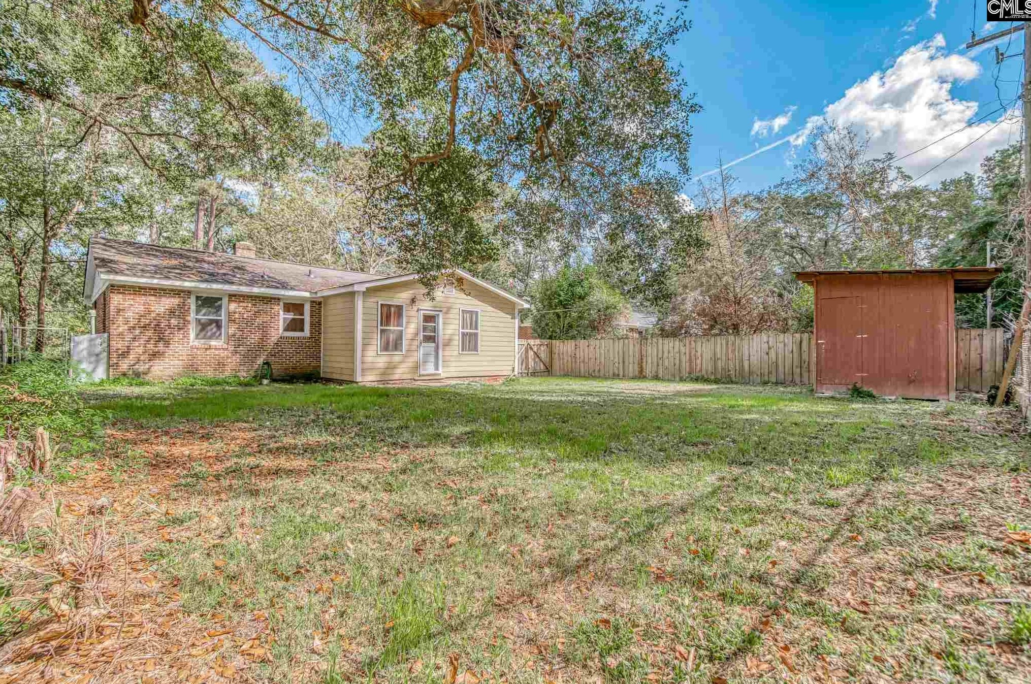 15 Holiday Cir, Columbia SC  29206-1020 exterior