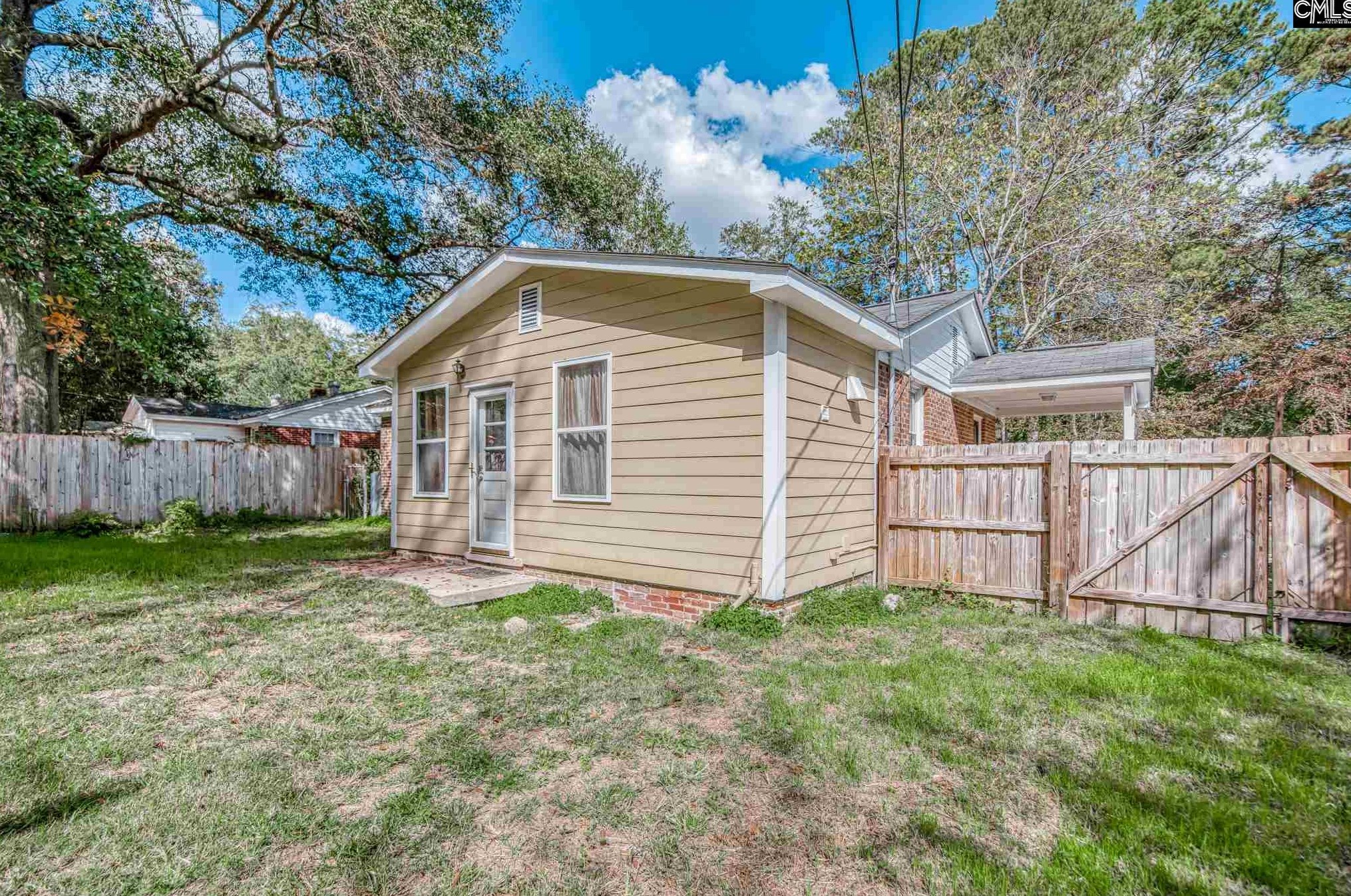 15 Holiday Cir, Columbia SC  29206-1020 exterior