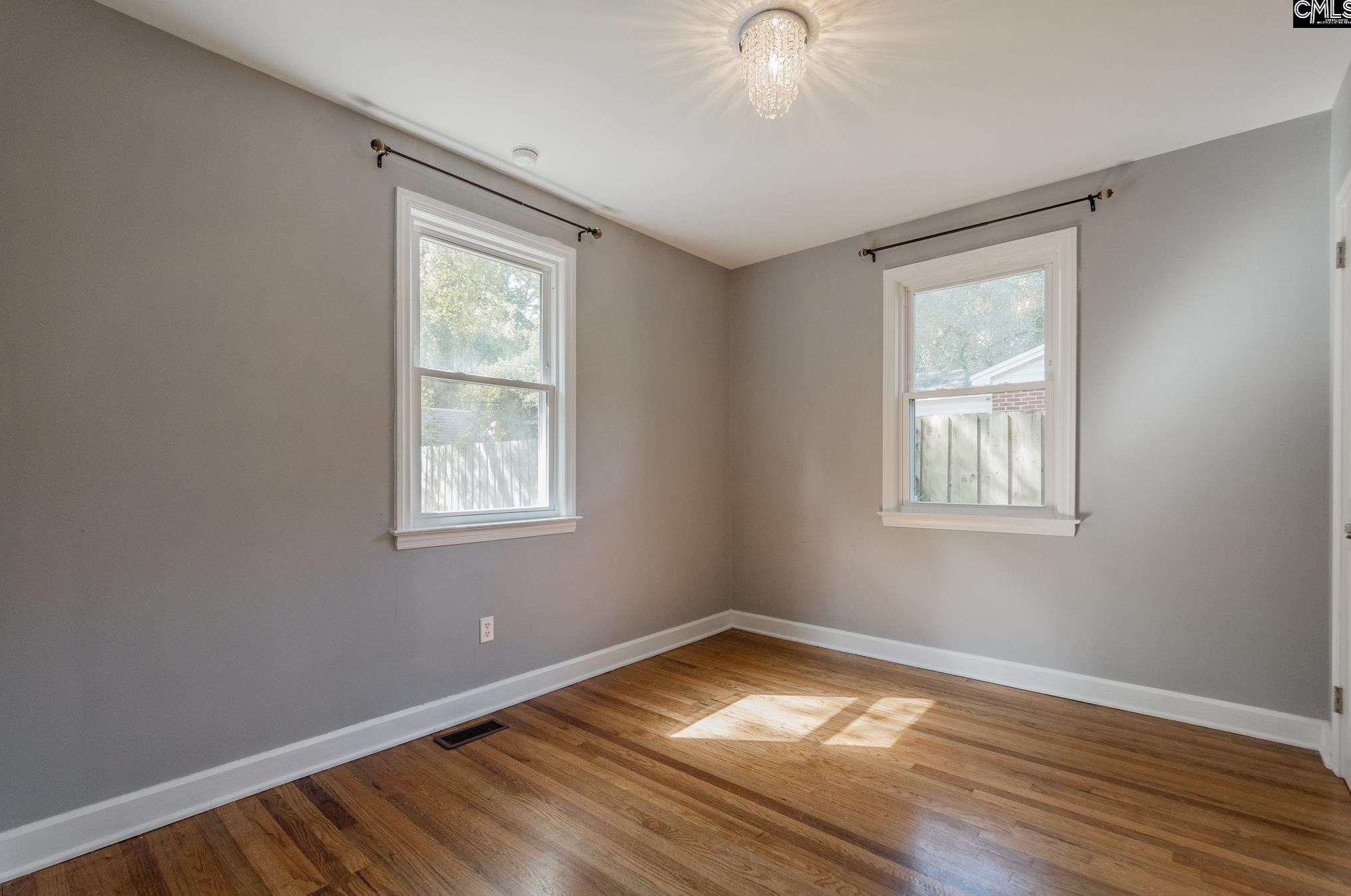 15 Holiday Cir, Columbia SC  29206-1020 exterior