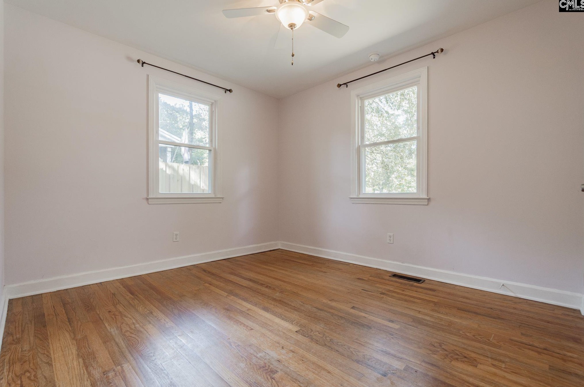 15 Holiday Cir, Columbia SC  29206-1020 exterior