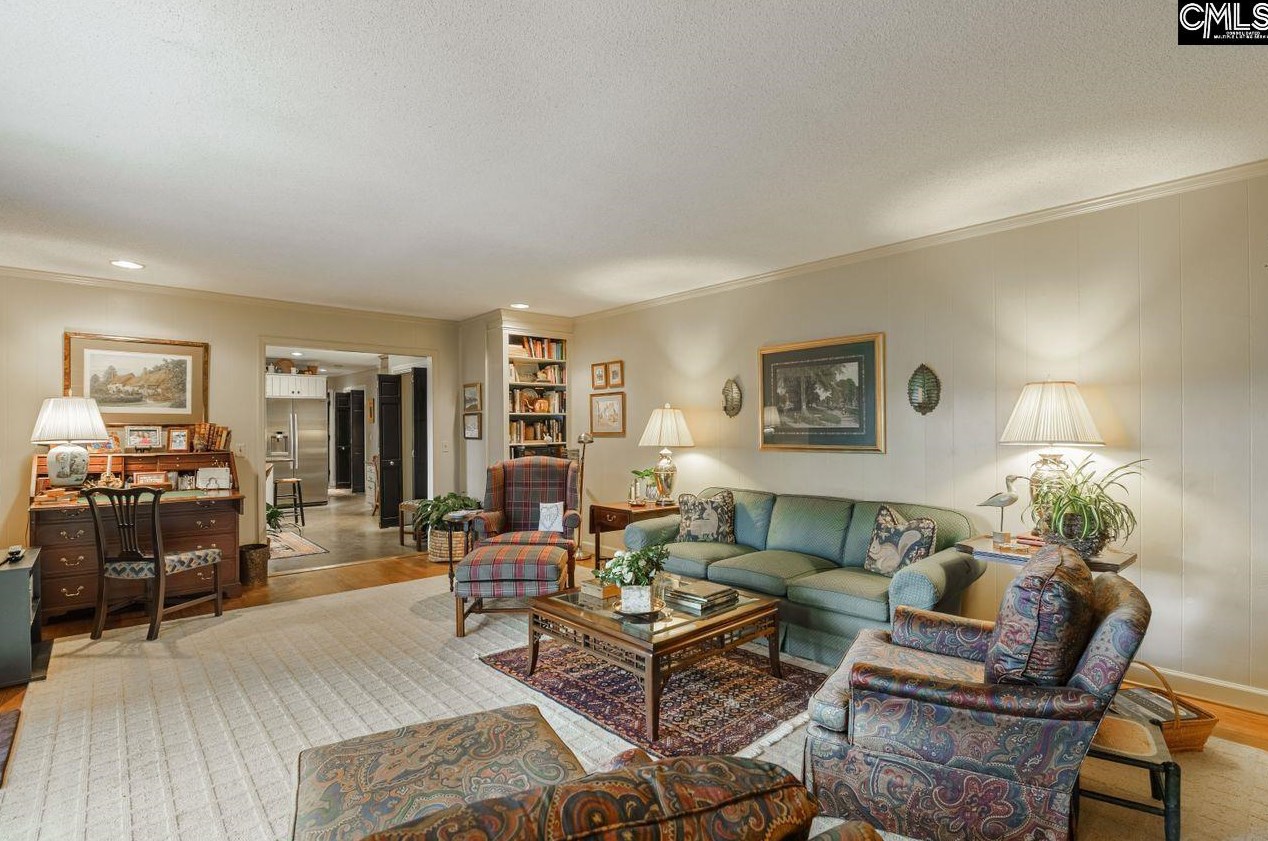 611 Labruce Ln, Columbia SC  29205-2858 exterior