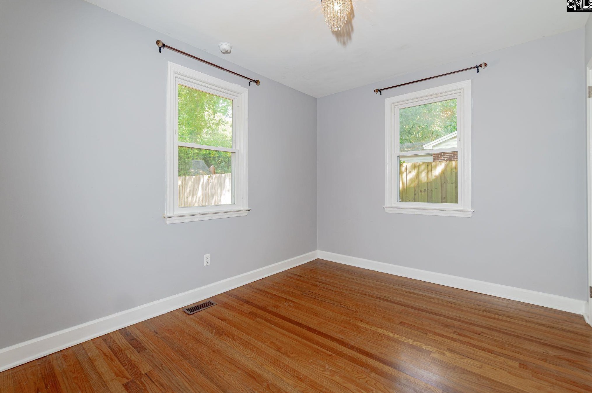 15 Holiday Cir, Columbia SC  29206-1020 exterior