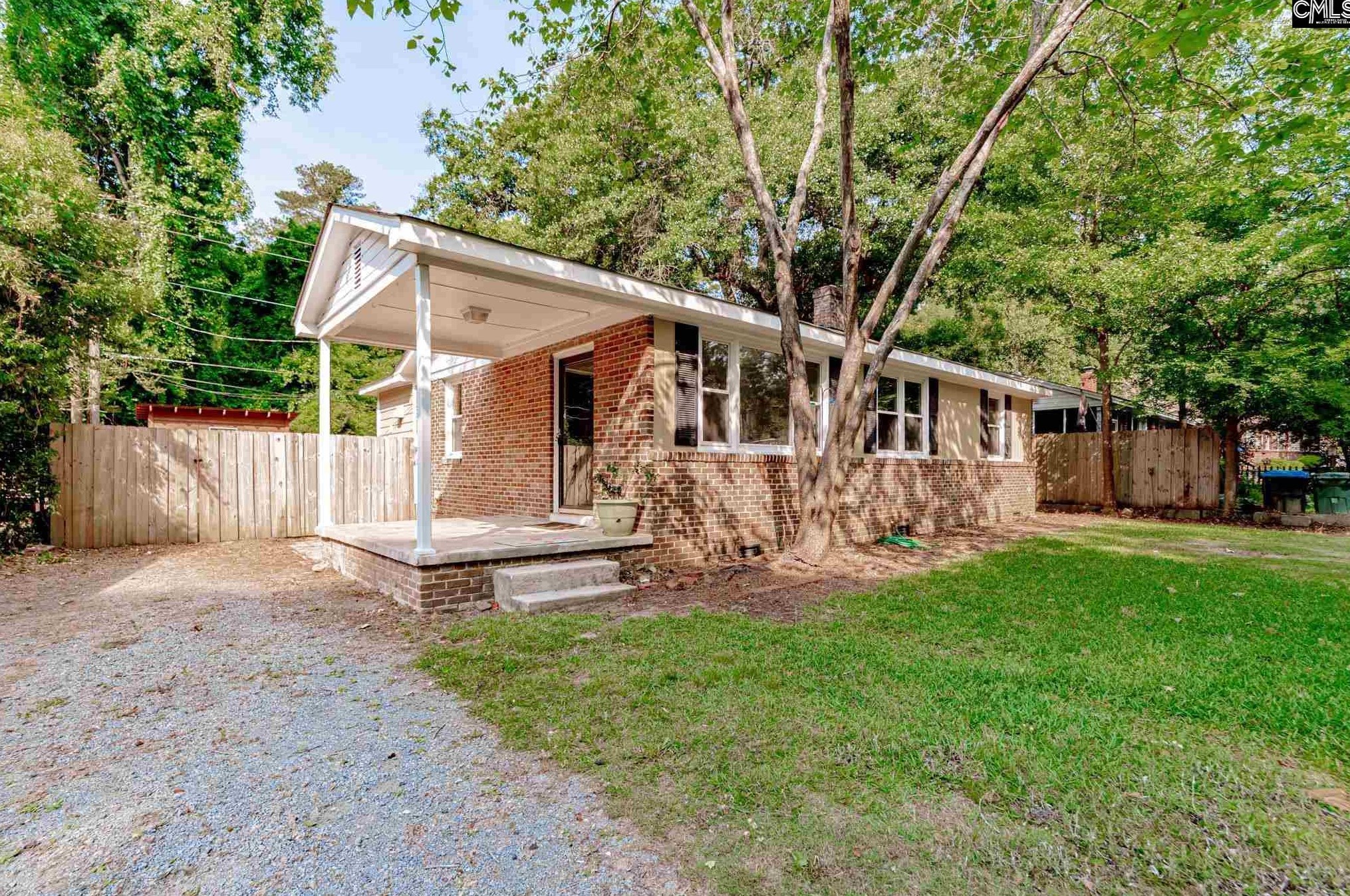 15 Holiday Cir, Columbia SC  29206-1020 exterior