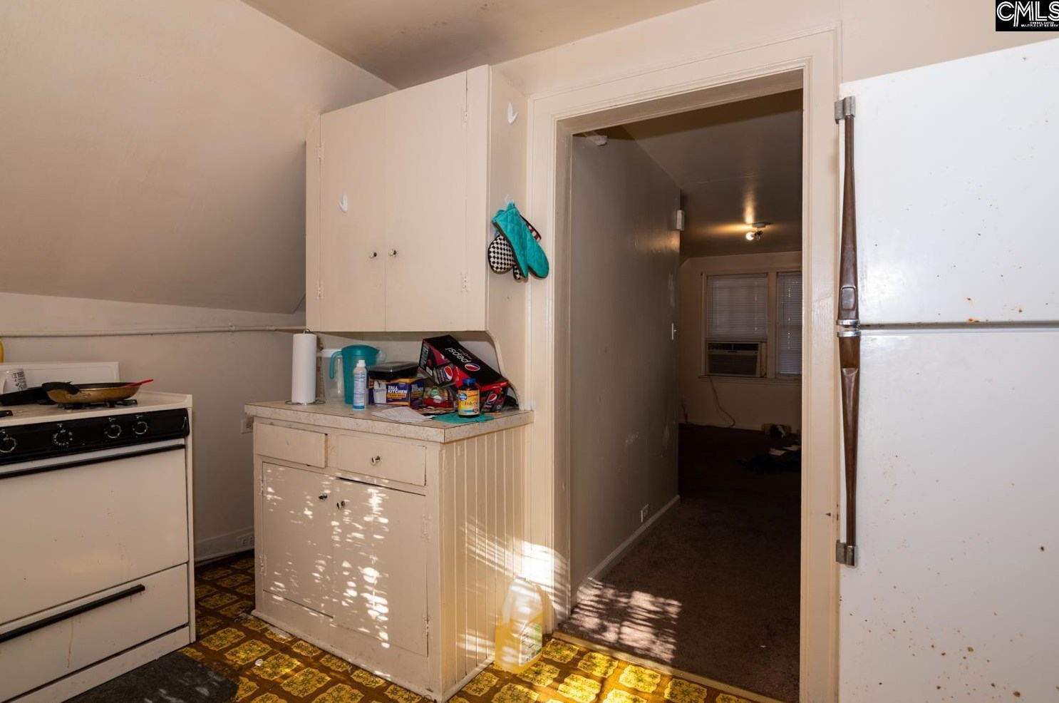 1202 Gladden St, Columbia SC 29205-1238 exterior