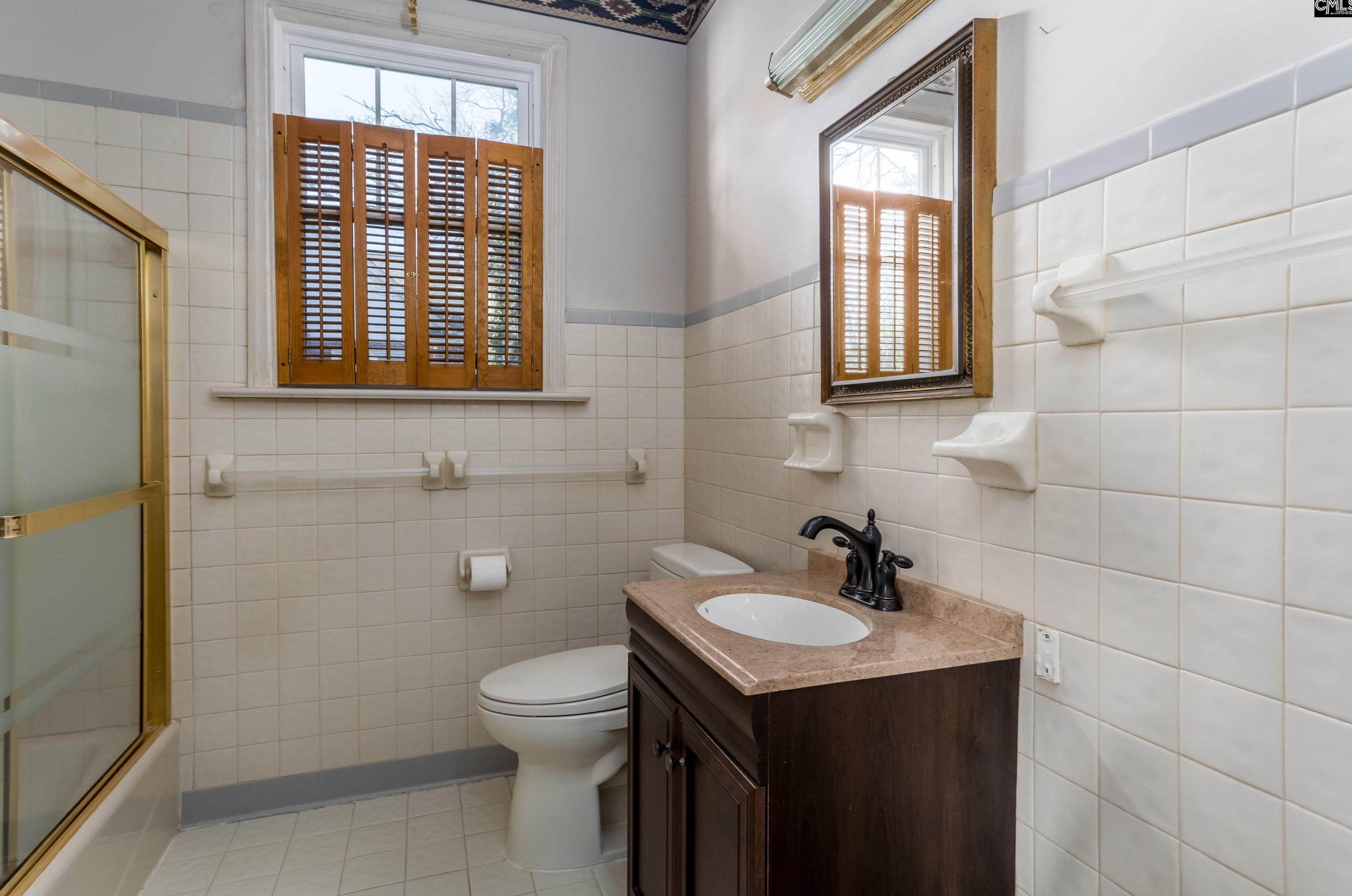 3515 Rosewood Dr, Columbia SC 29205-3448 exterior