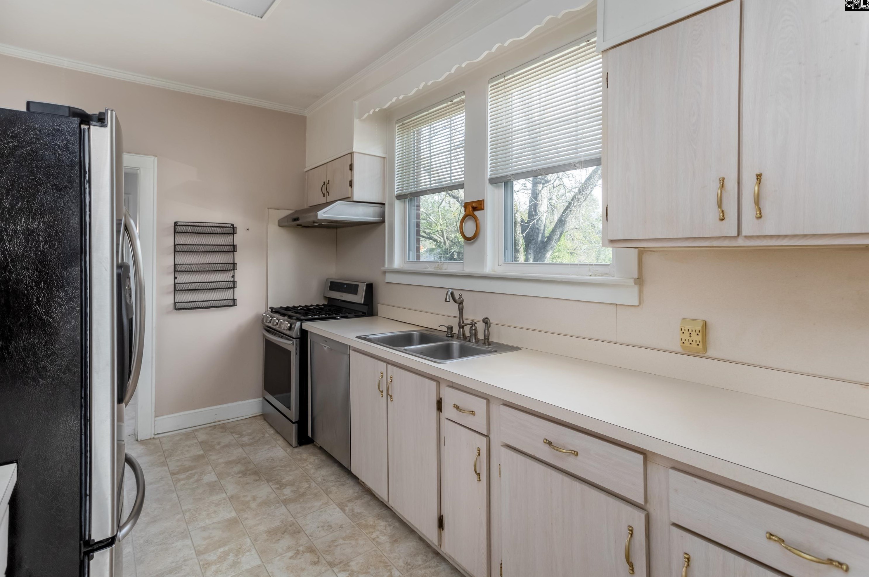 3515 Rosewood Dr, Columbia SC 29205-3448 exterior