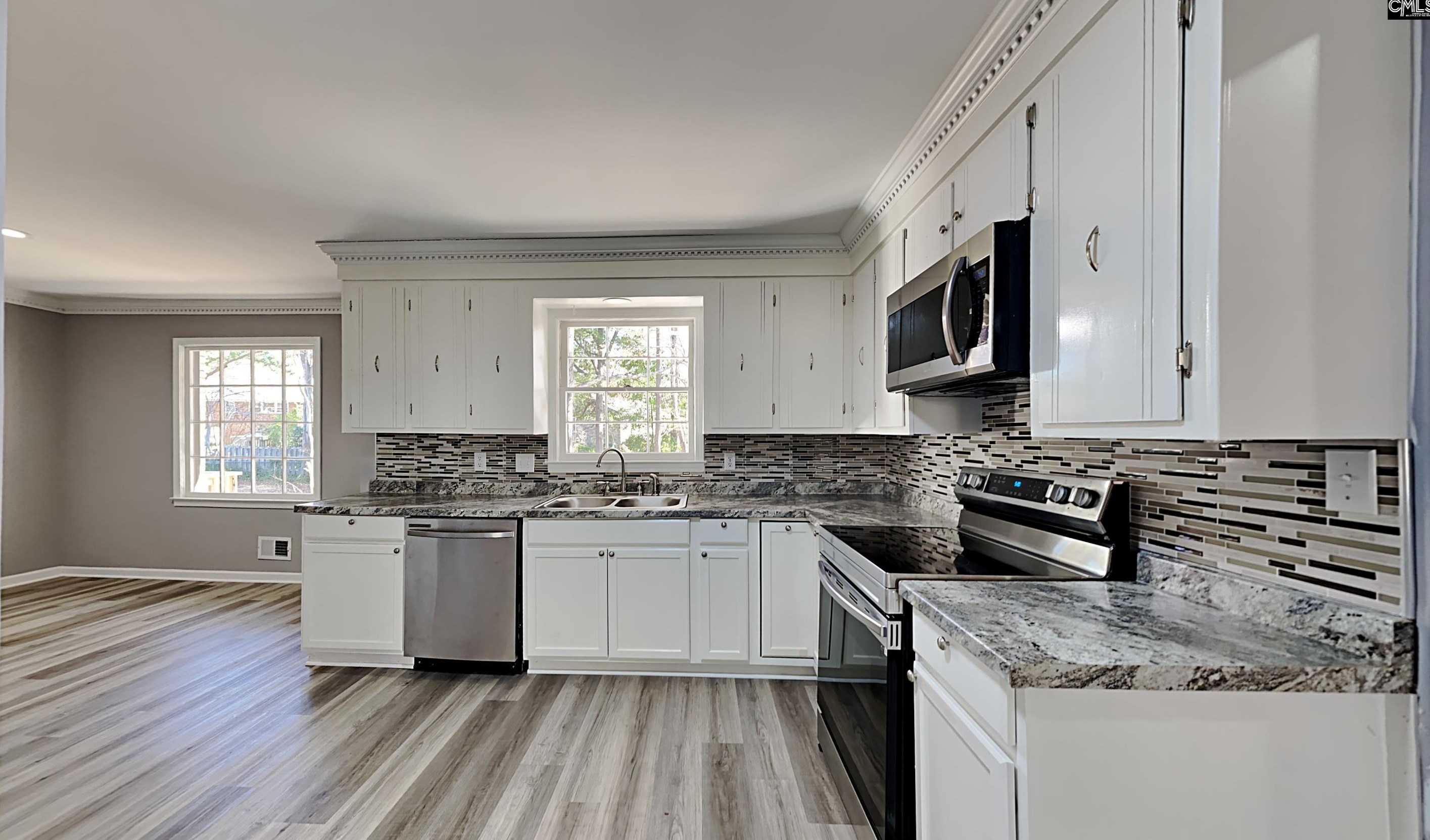 1421 Creekview Dr, Columbia SC  29212-1105 exterior