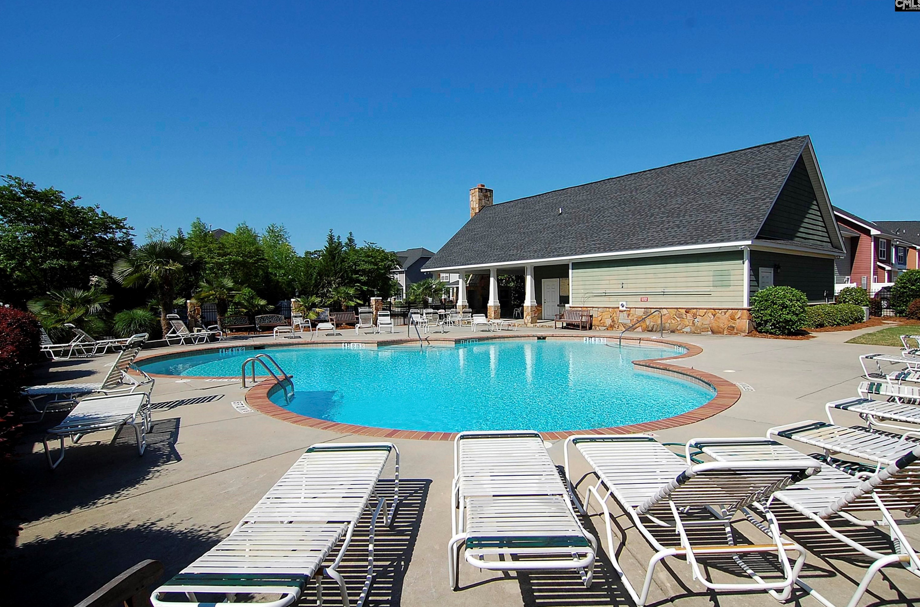 354 Forest Green Dr, Columbia SC  29209-2750 exterior