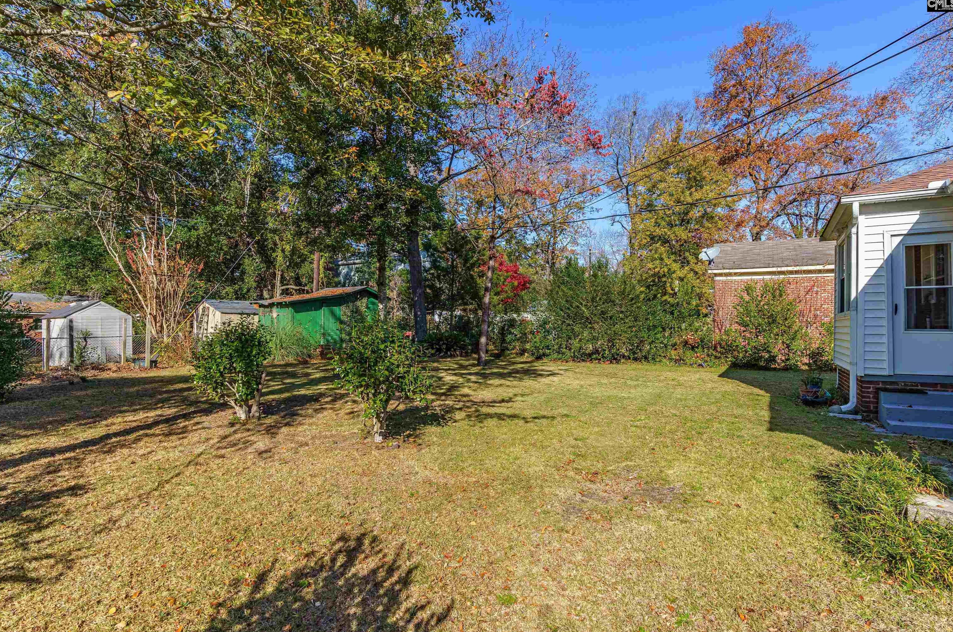 609 Dogwood St, Columbia SC  29205-3906 exterior