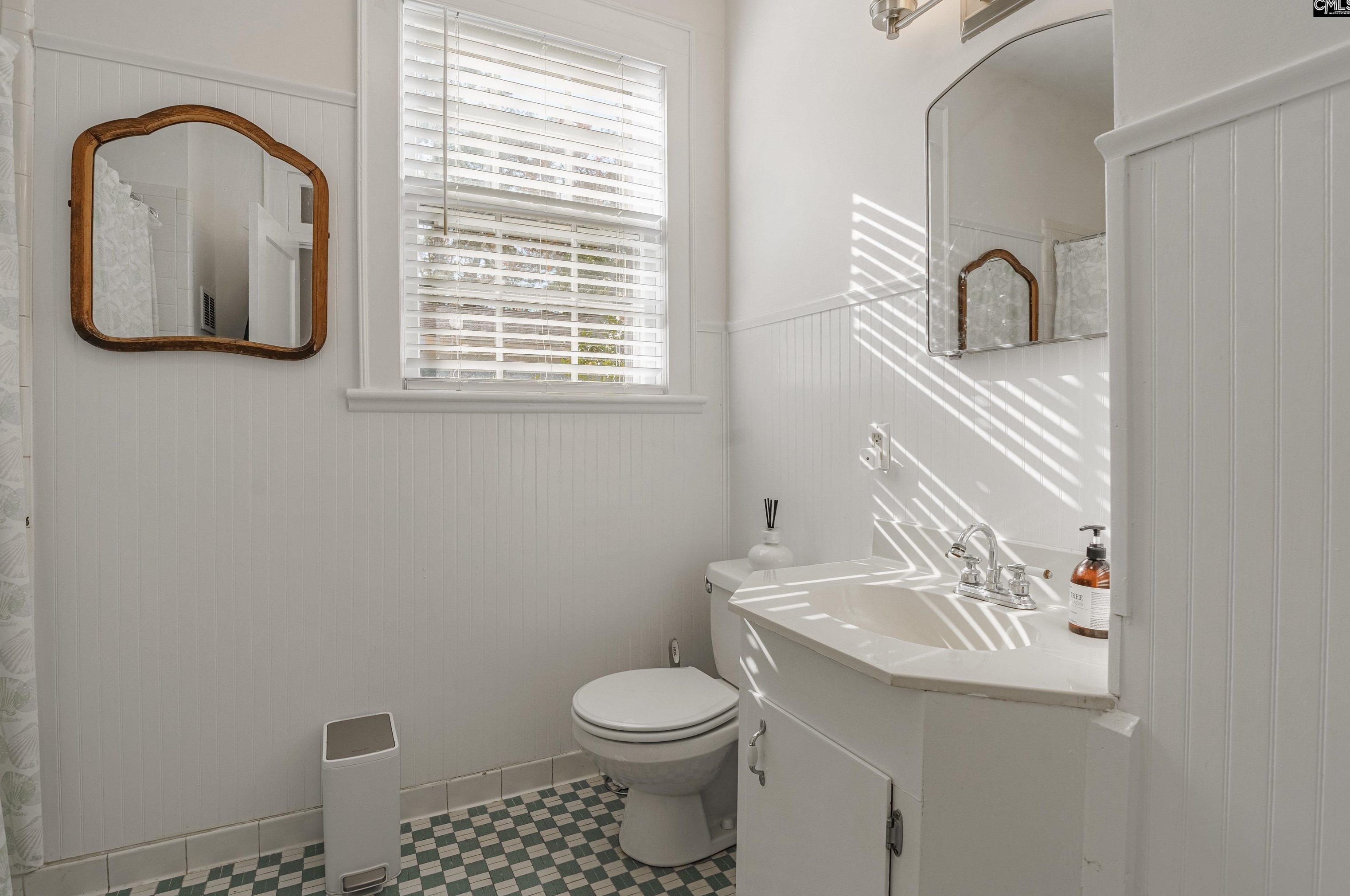 609 Dogwood St, Columbia SC  29205-3906 exterior