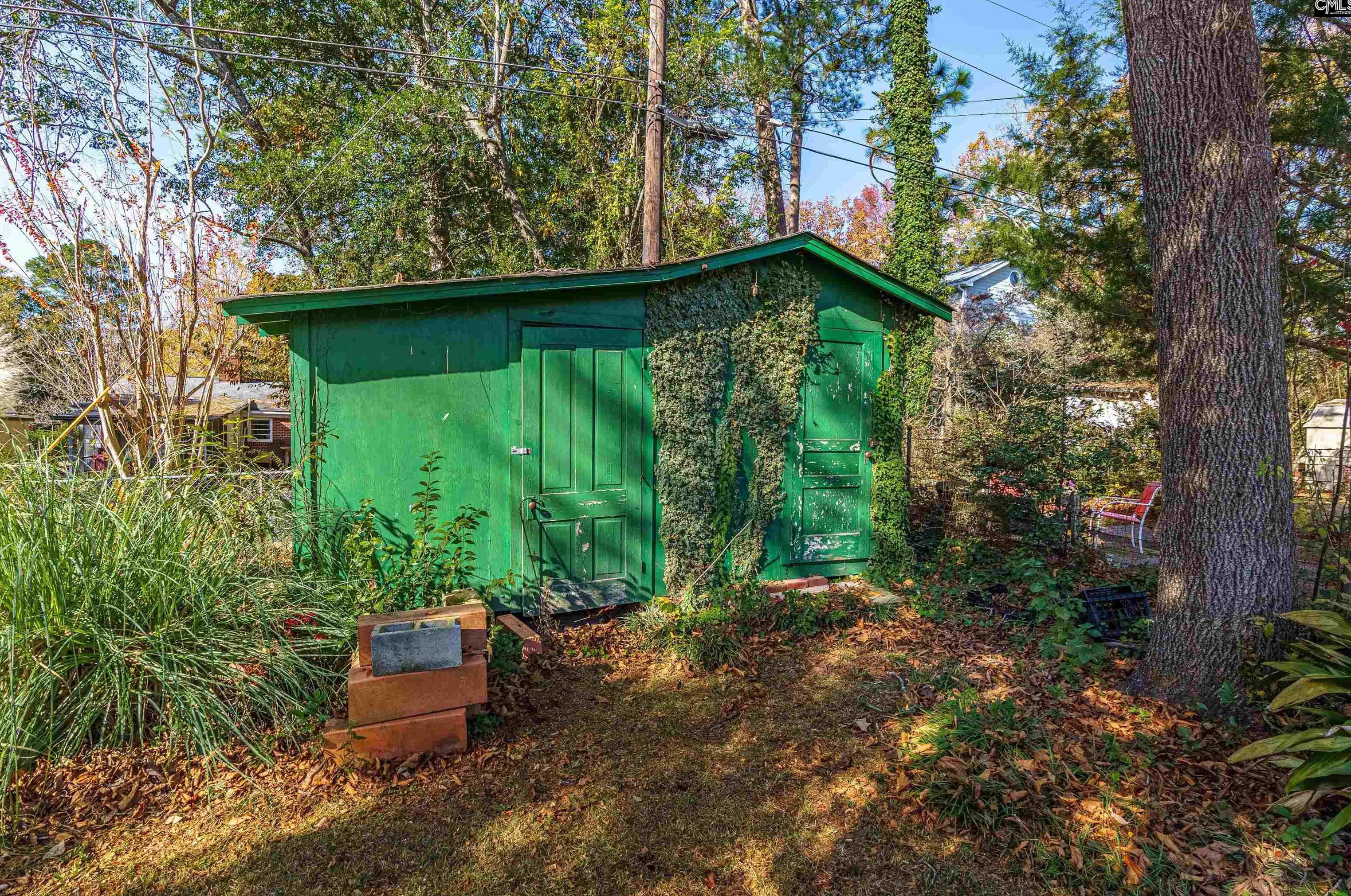 609 Dogwood St, Columbia SC  29205-3906 exterior