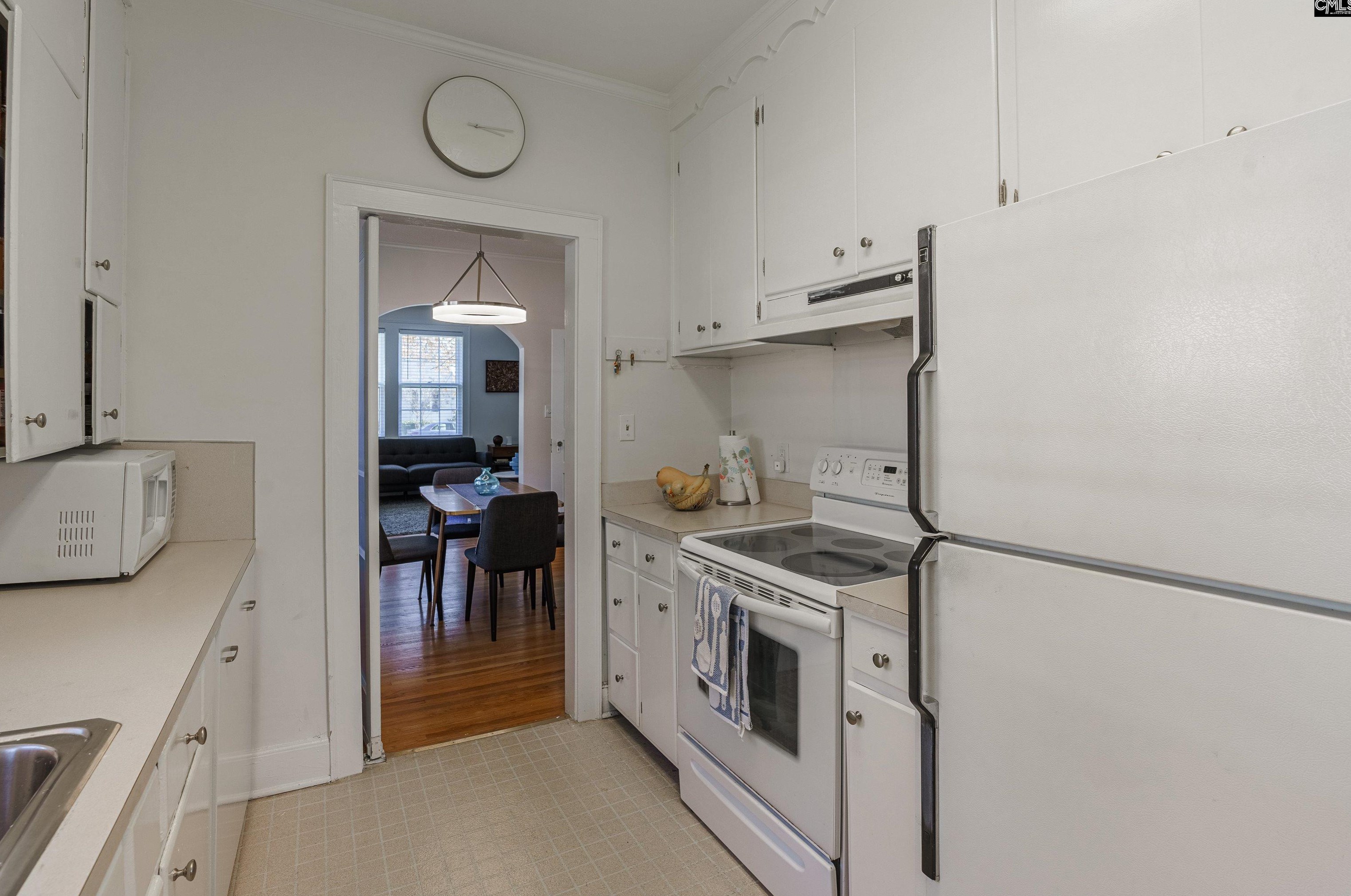 609 Dogwood St, Columbia SC  29205-3906 exterior