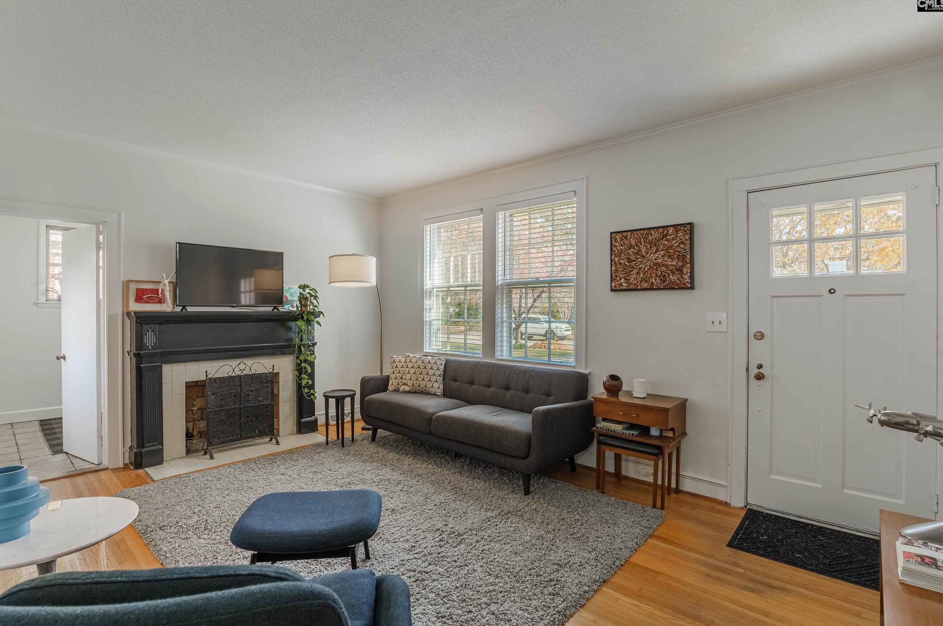 609 Dogwood St, Columbia SC  29205-3906 exterior