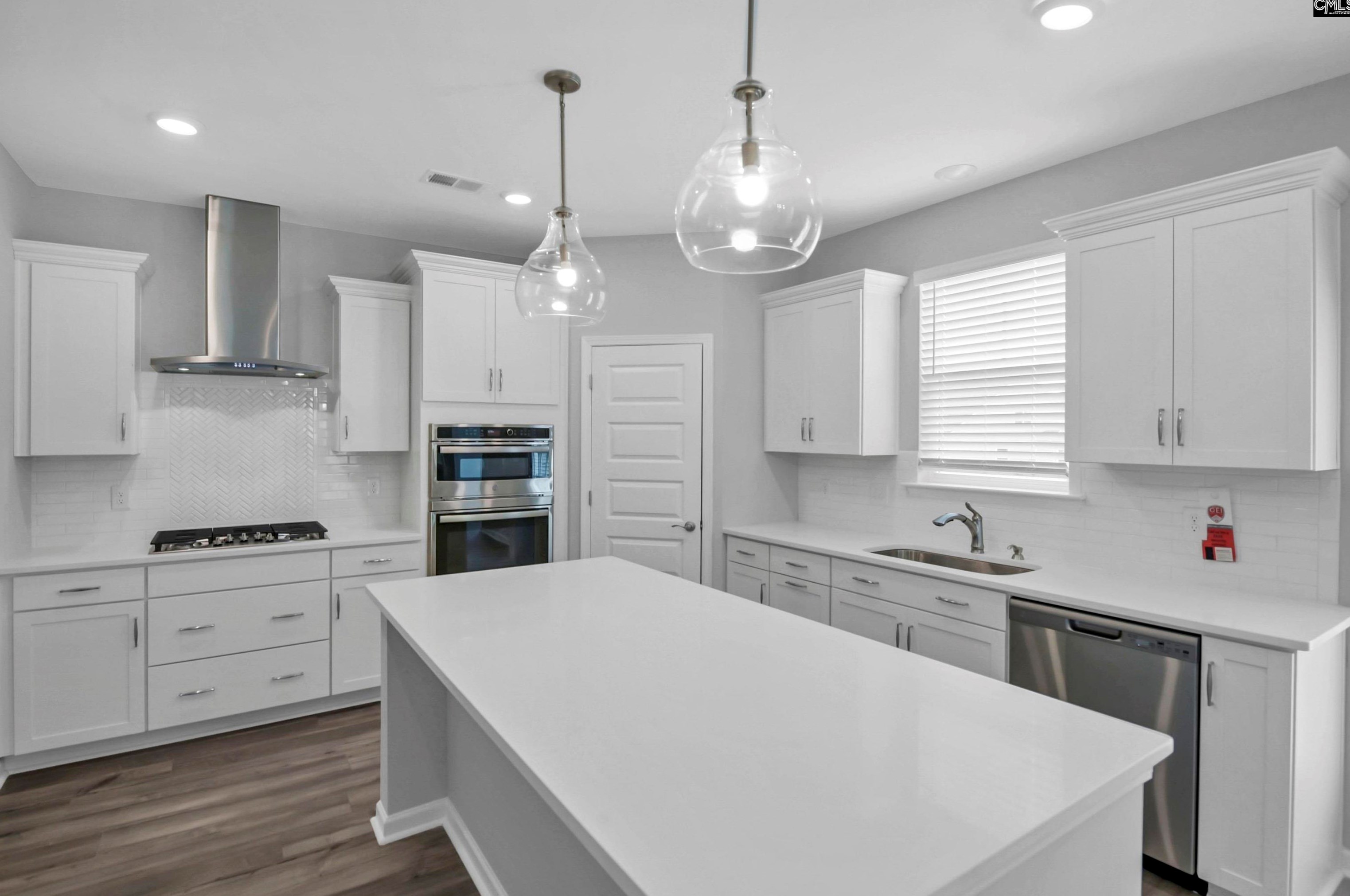 472 Harbour Pointe Dr, Columbia SC  29229-7591 exterior