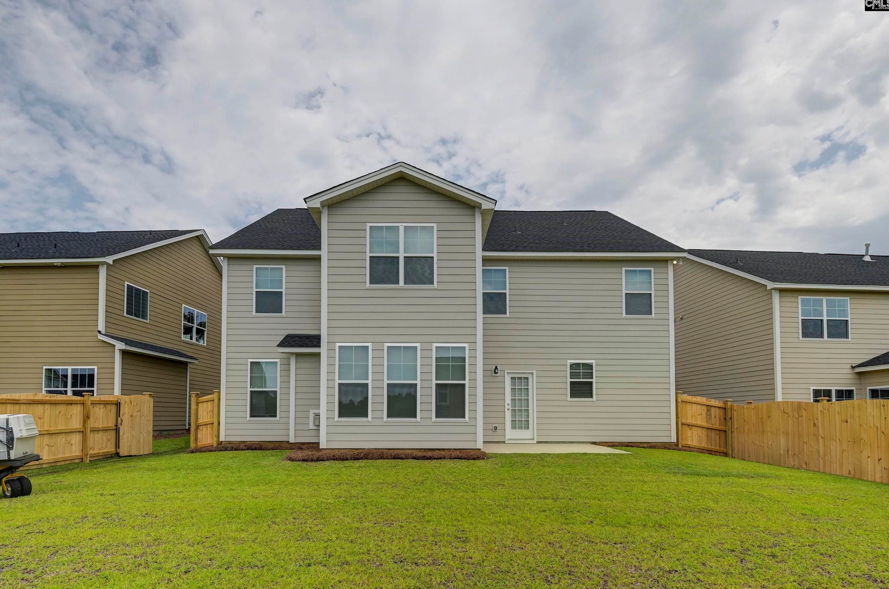 472 Harbour Pointe Dr, Columbia SC  29229-7591 exterior