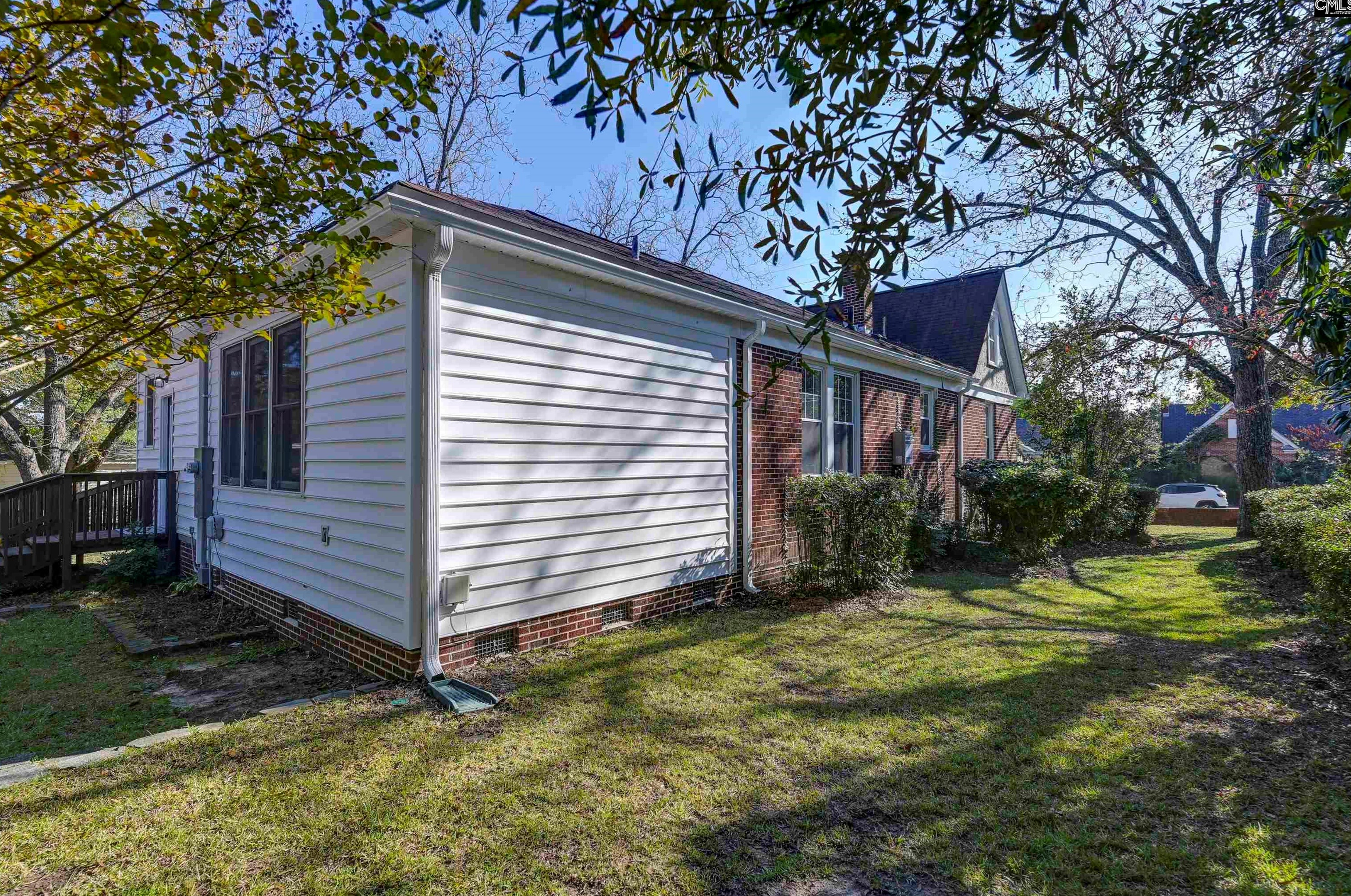 3515 Rosewood Dr, Columbia SC 29205-3448 exterior