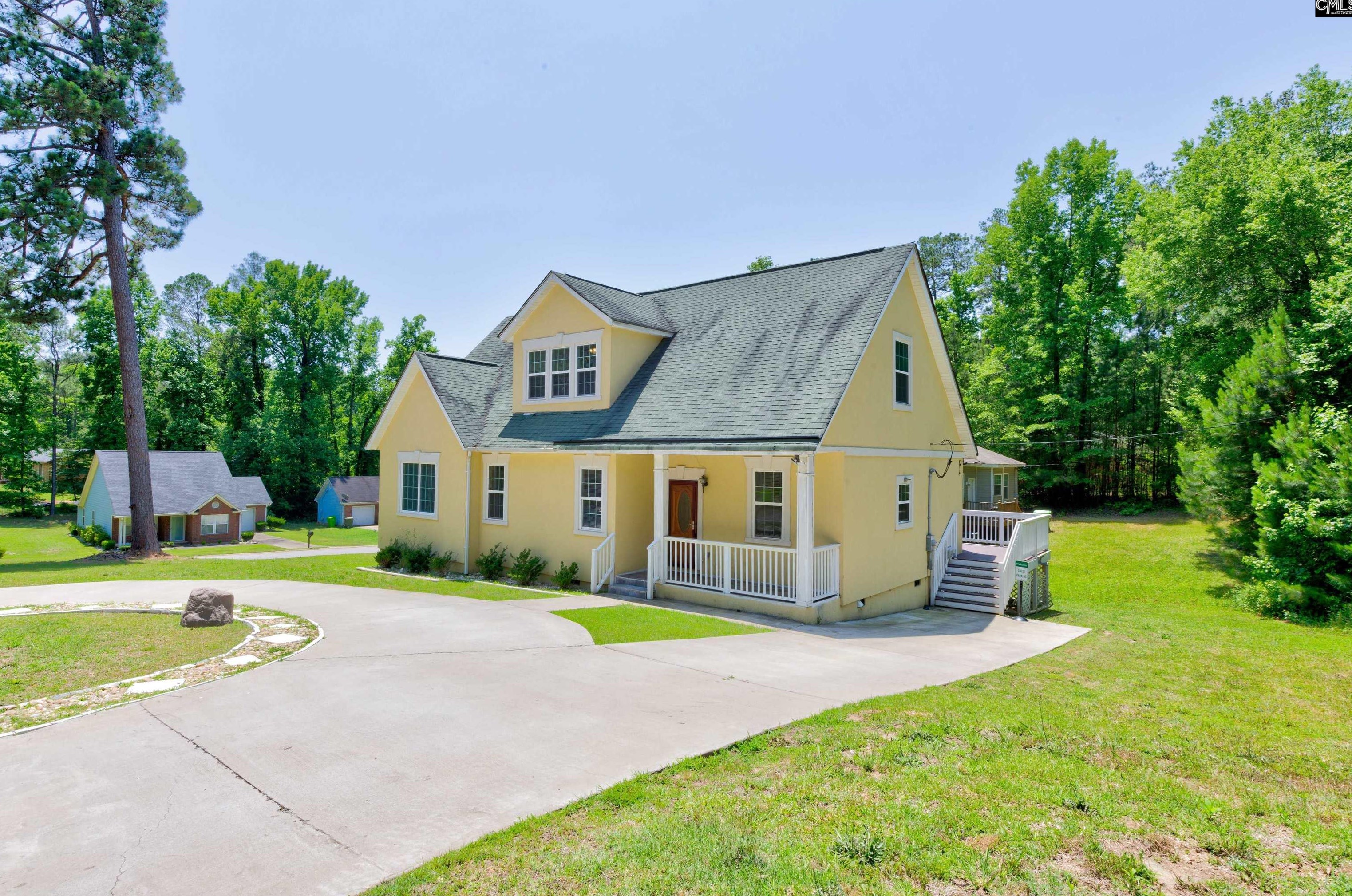 700 Meadowlake Dr, Columbia SC  29203-2438 exterior