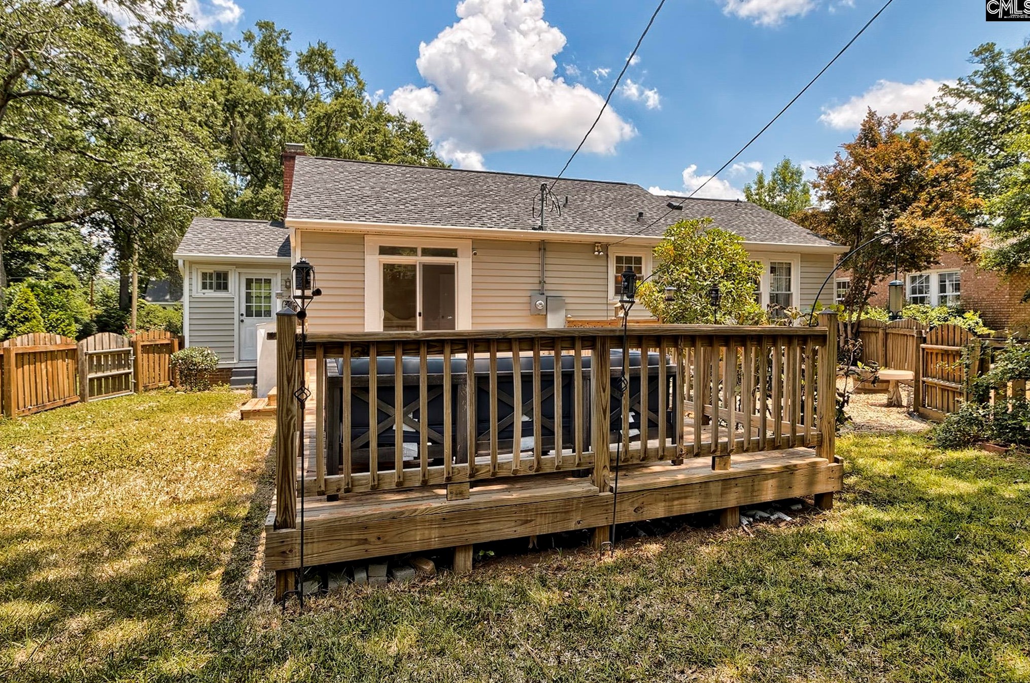 2807 Grace St, Columbia SC 29201-1716 exterior