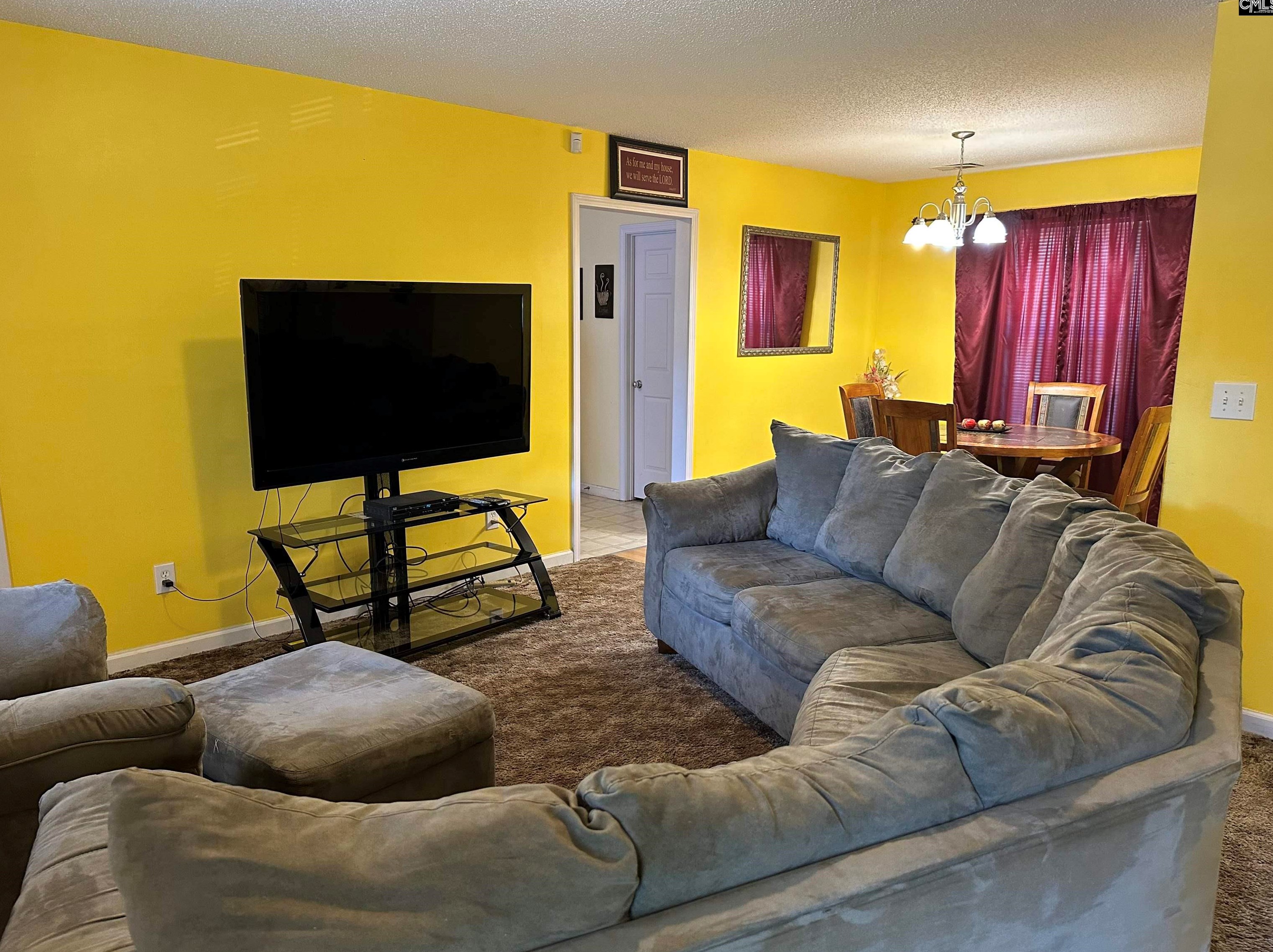 1036 Rockyknoll Dr, Columbia SC  29203-1114 exterior