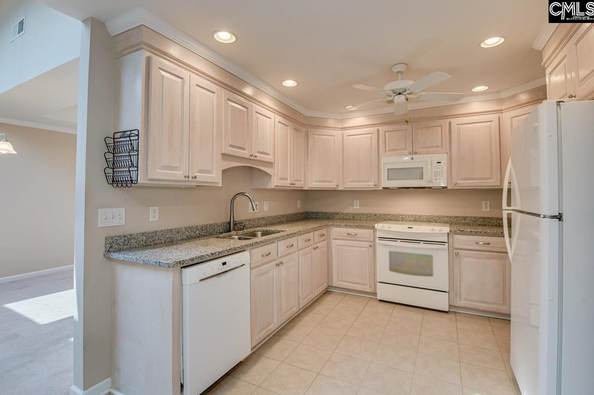 204 Pinnacle Dr, Columbia SC exterior