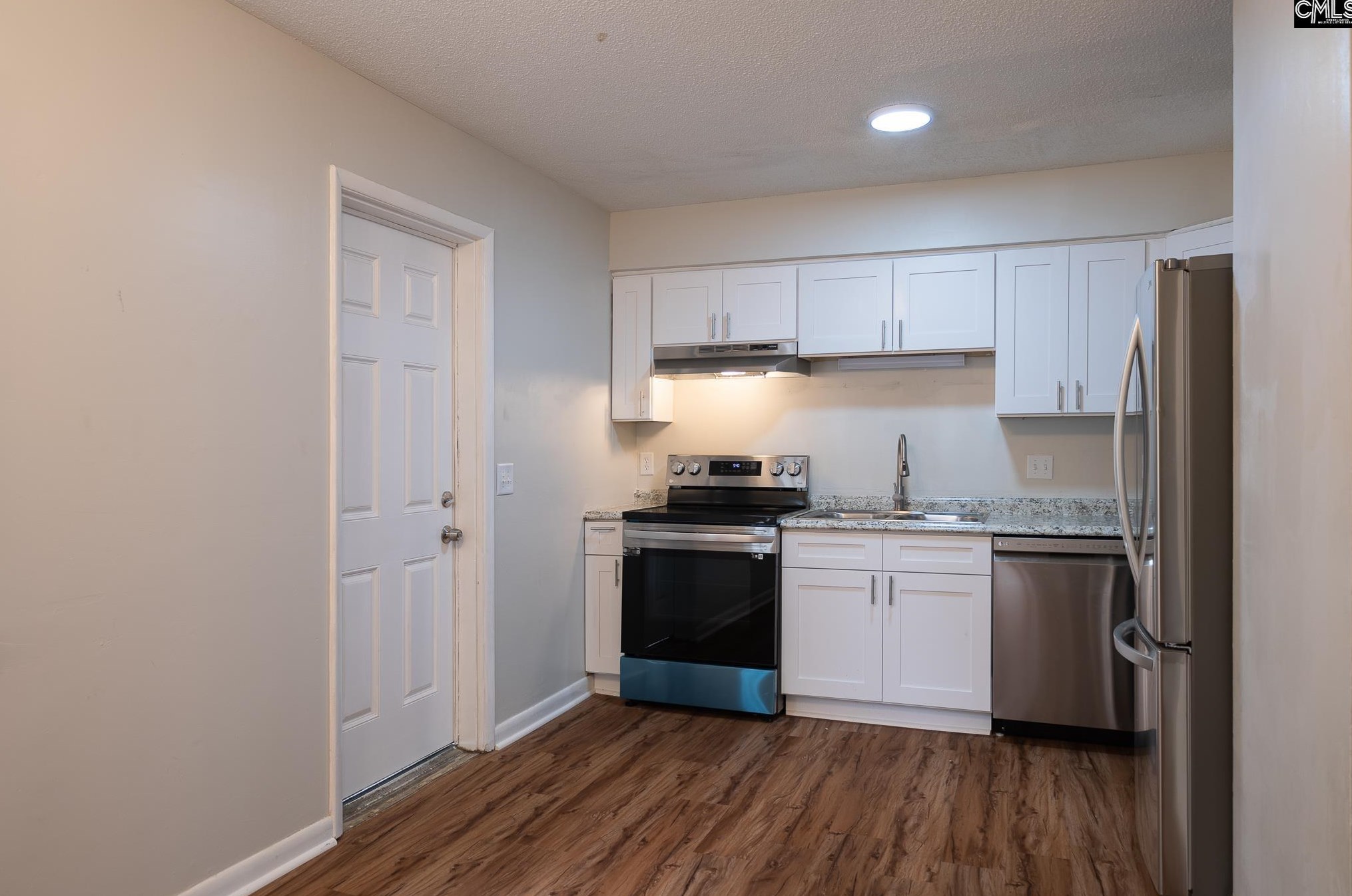 1837 Tall Pne Cir, Columbia SC 29205-4935 exterior