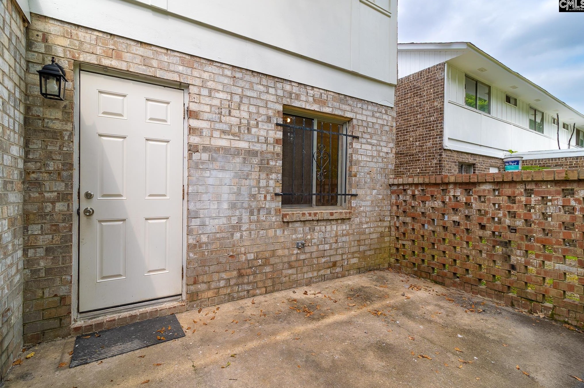 1837 Tall Pne Cir, Columbia SC 29205-4935 exterior