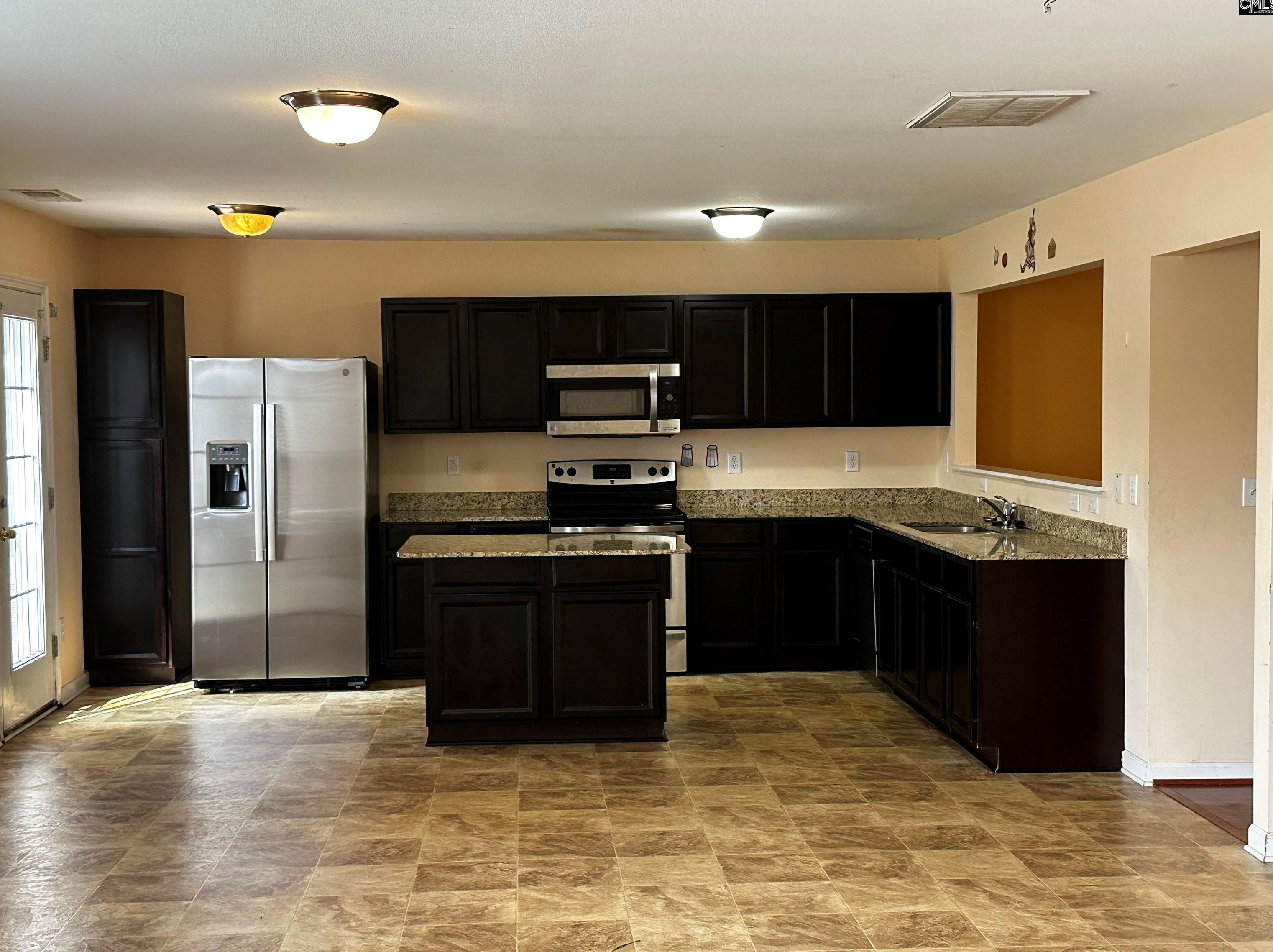 2198 Lk Carolina Dr, Columbia SC  29229-7014 exterior