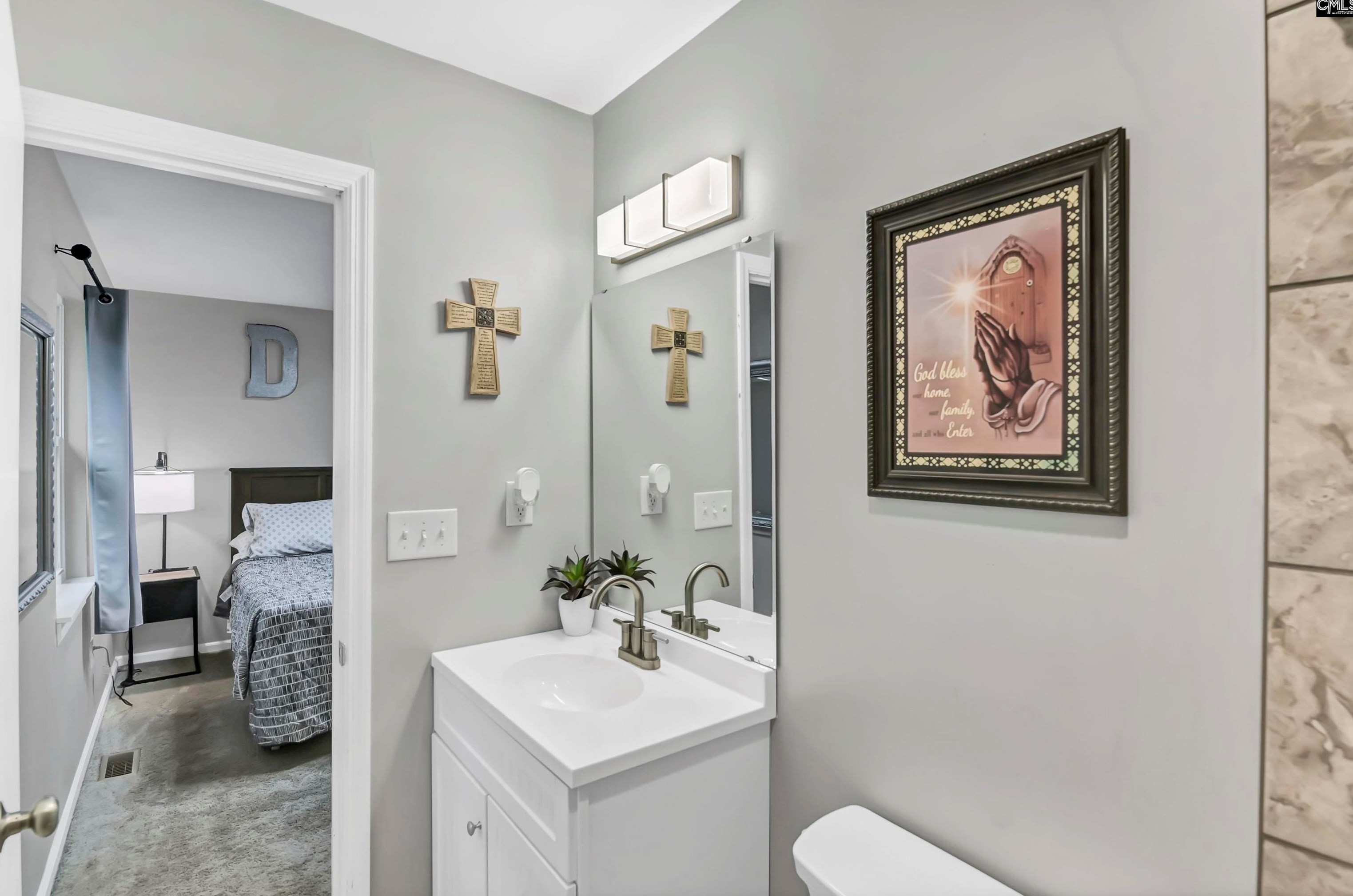 104 Anna B Ln, Irmo SC  29063-8523 exterior