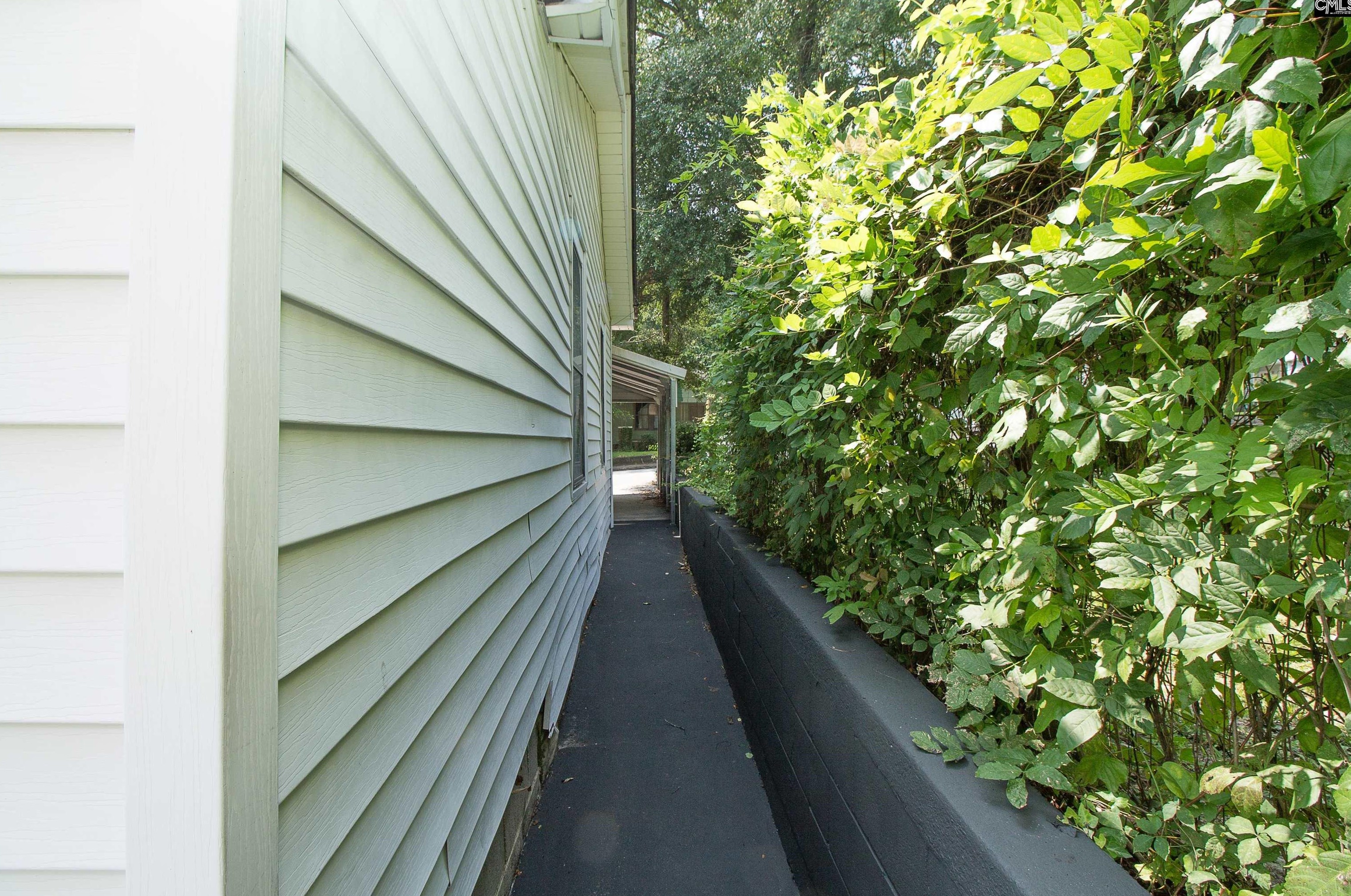 2335 Pendleton St, Columbia SC 29205-1041 exterior