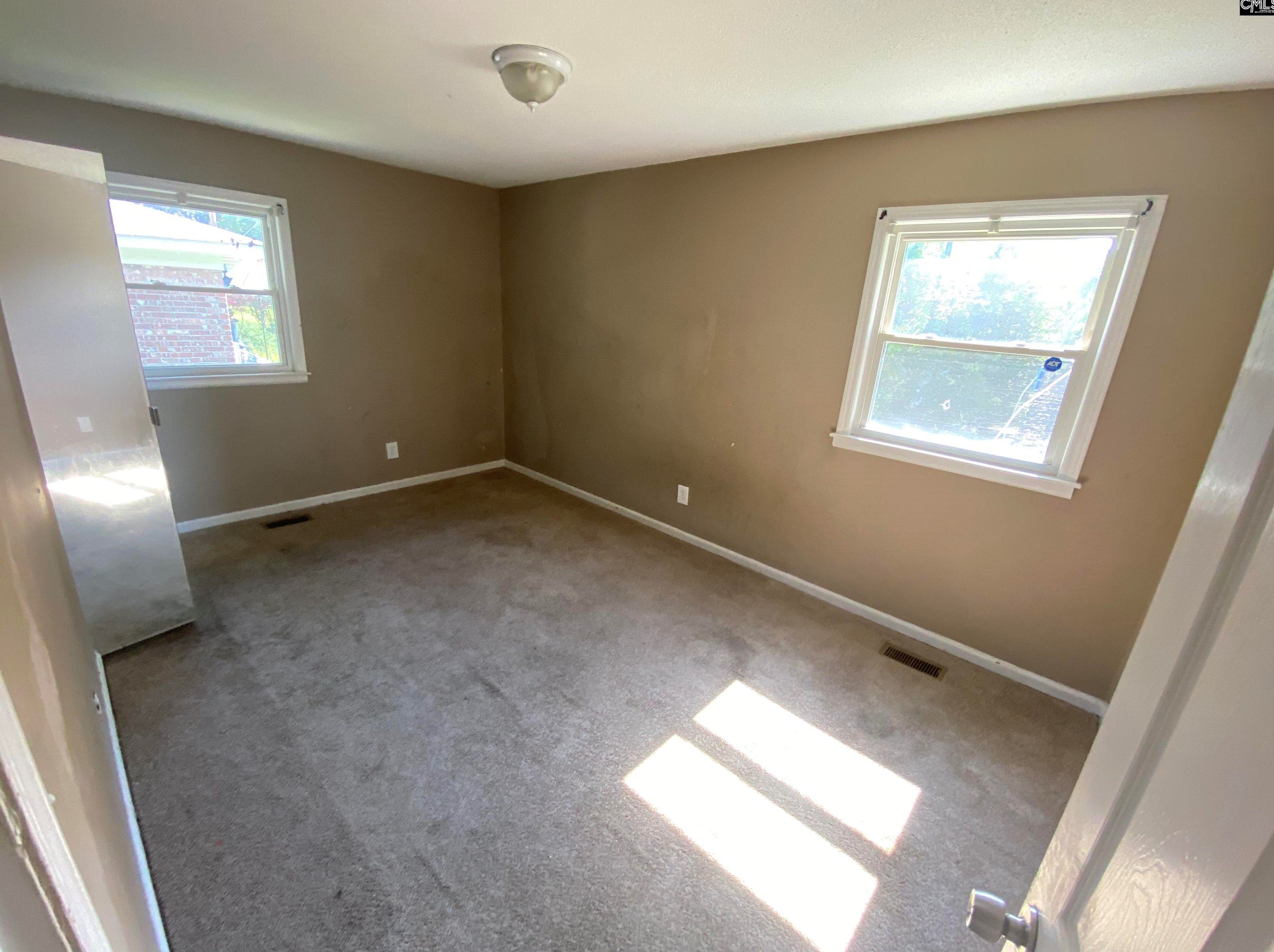 5021 Ridgewood Ave, Columbia SC 29203-3434 exterior