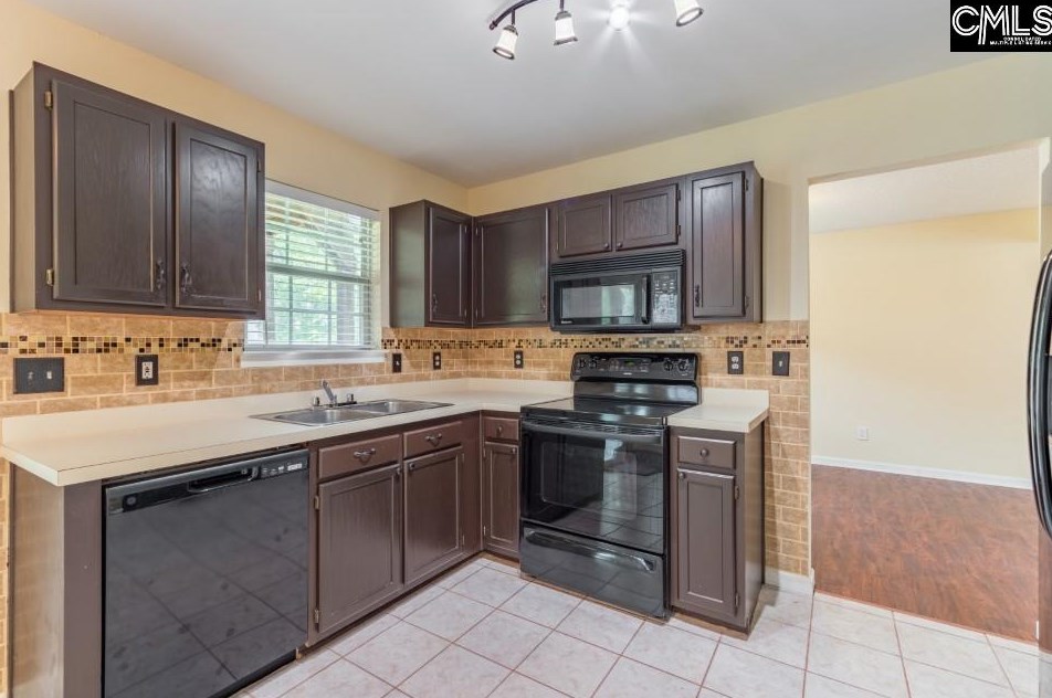 106 Castle Rdg Dr, Columbia SC 29229-9341 exterior