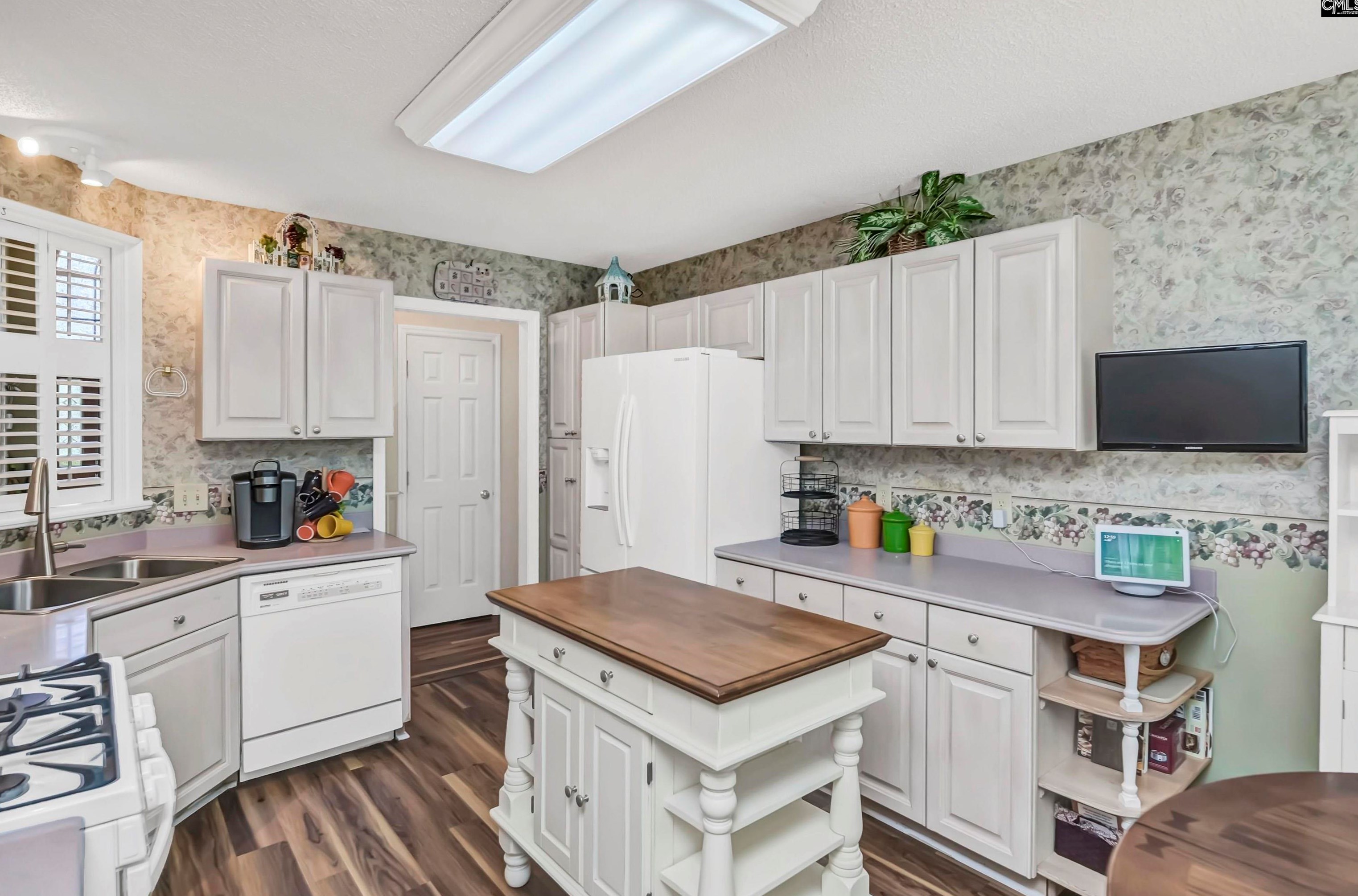 111 Majestic Dr, Columbia SC exterior