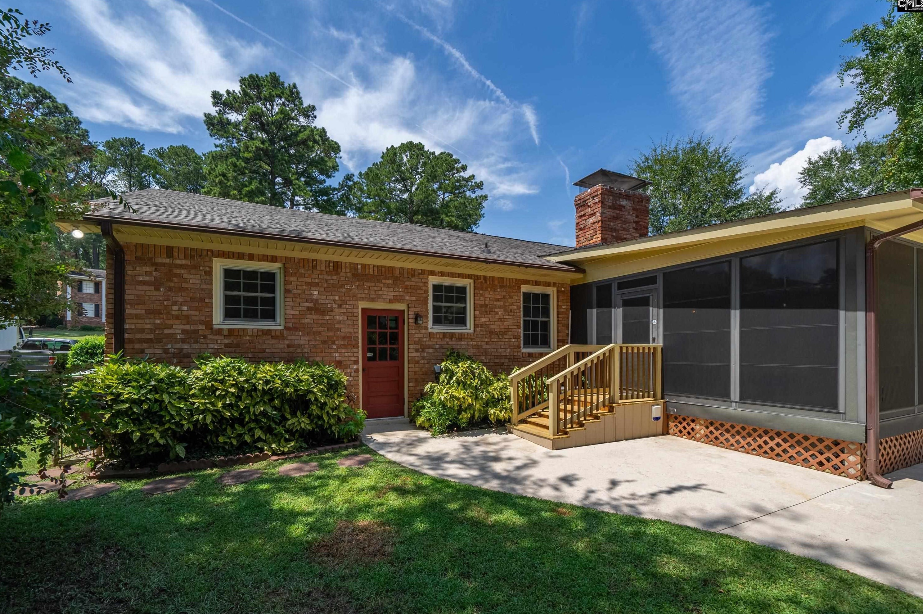 348 Lewisham Rd, Columbia SC 29210-3711 exterior