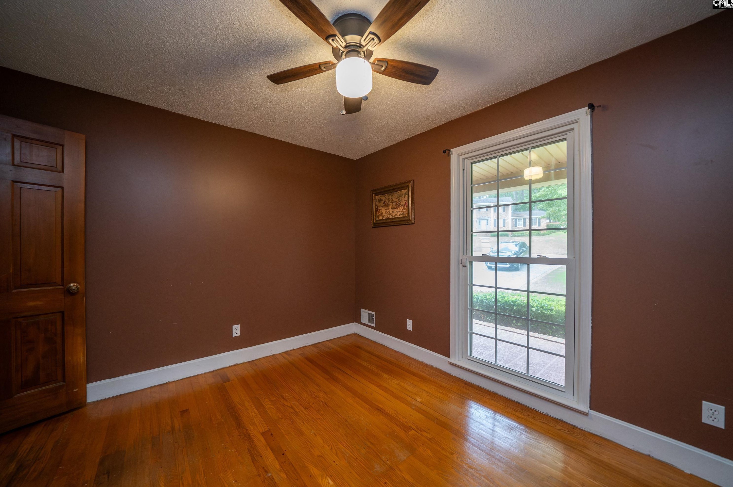 348 Lewisham Rd, Columbia SC 29210-3711 exterior