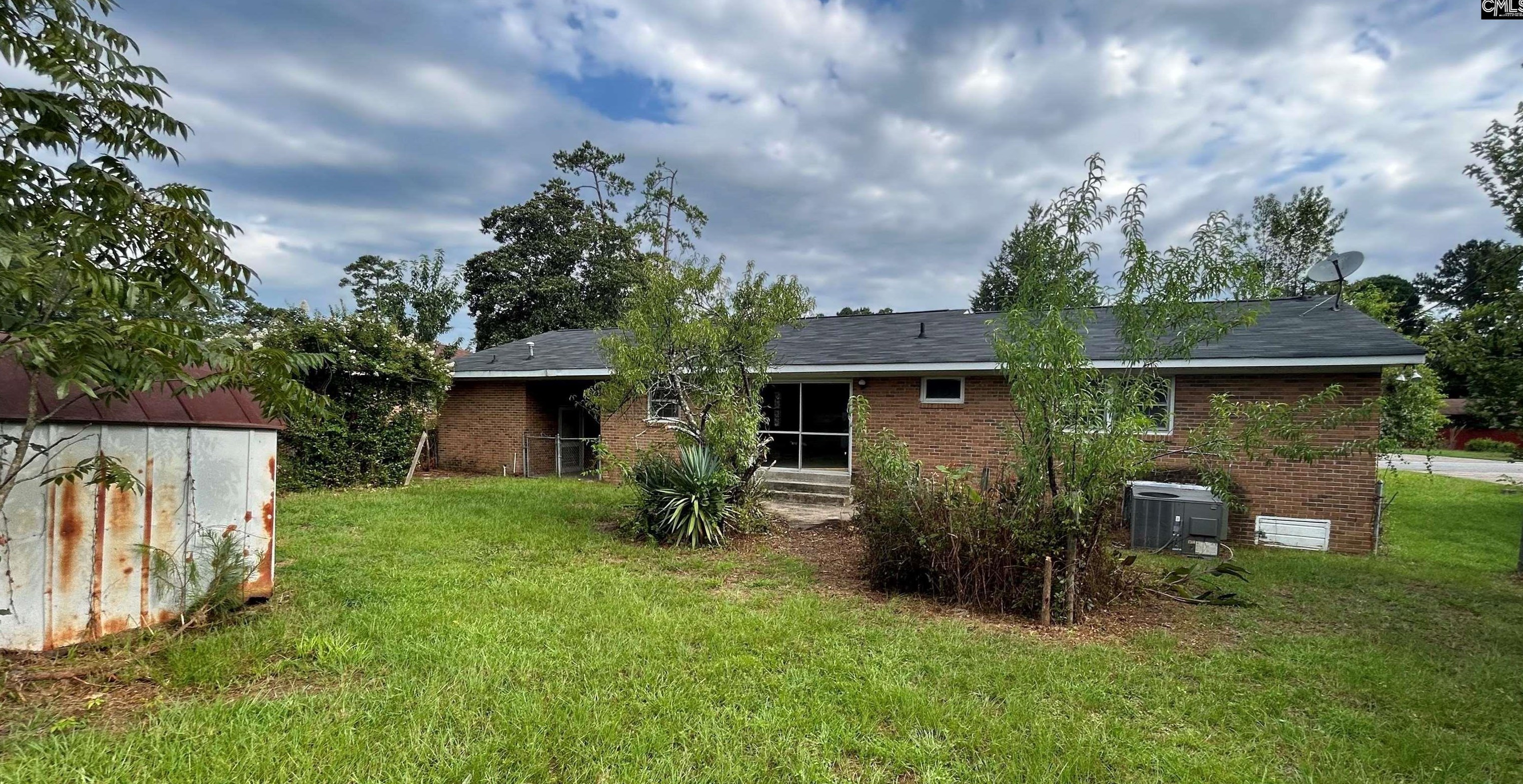 212 Clover Bay Dr, Columbia SC 29203-3009 exterior