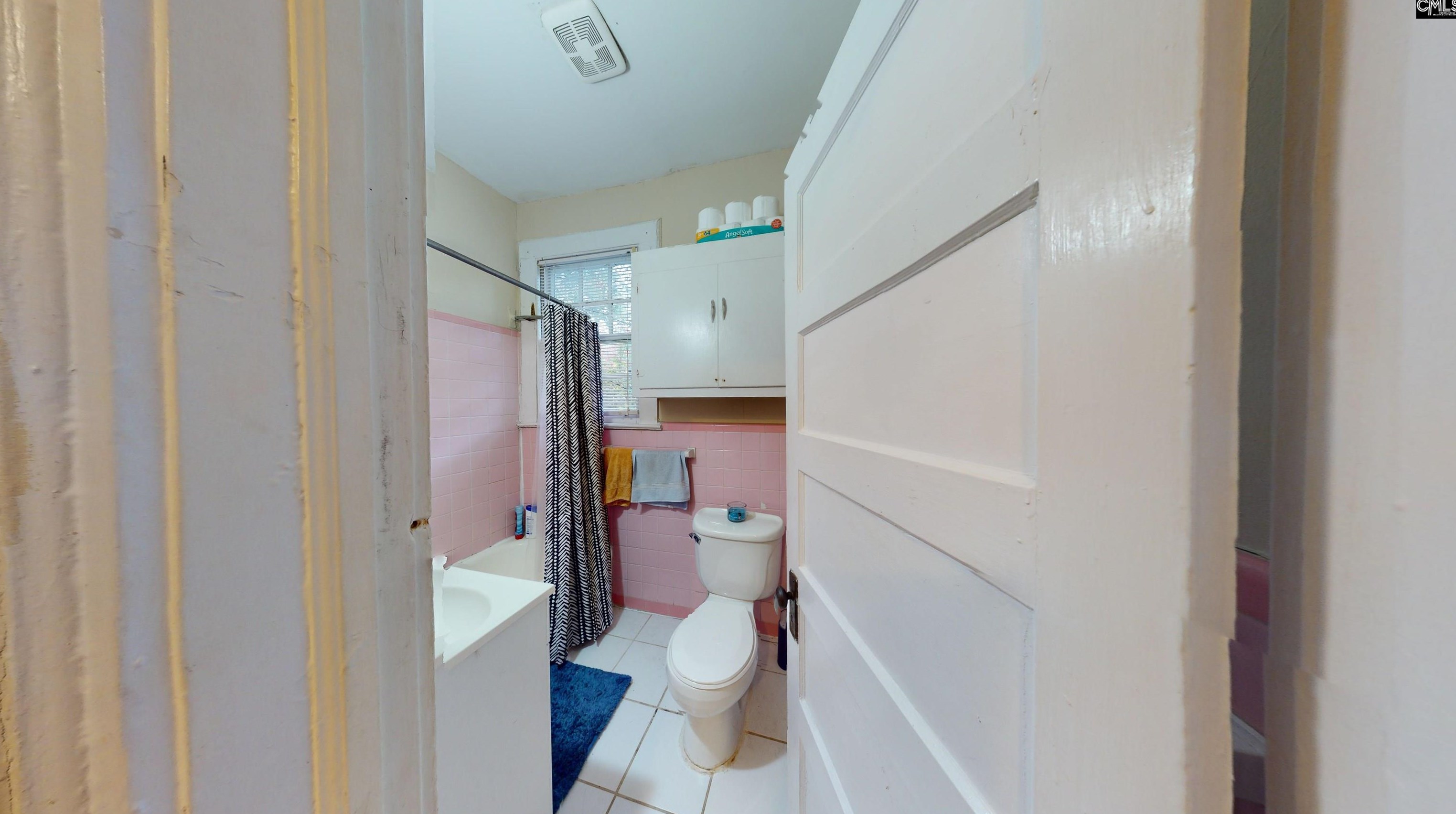 1617 Heyward St, Columbia SC 29205-3211 exterior