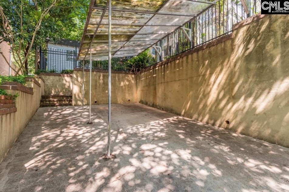 1938 College St, Columbia SC 29201-3922 exterior