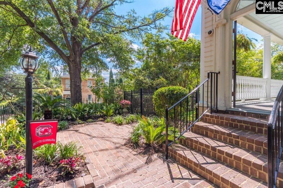 1938 College St, Columbia SC 29201-3922 exterior