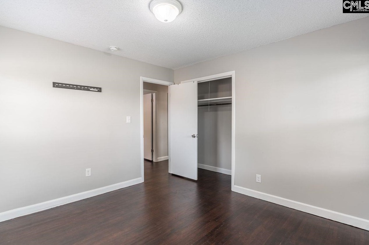 1711 Alba Dr, Columbia SC  29209-2840 exterior