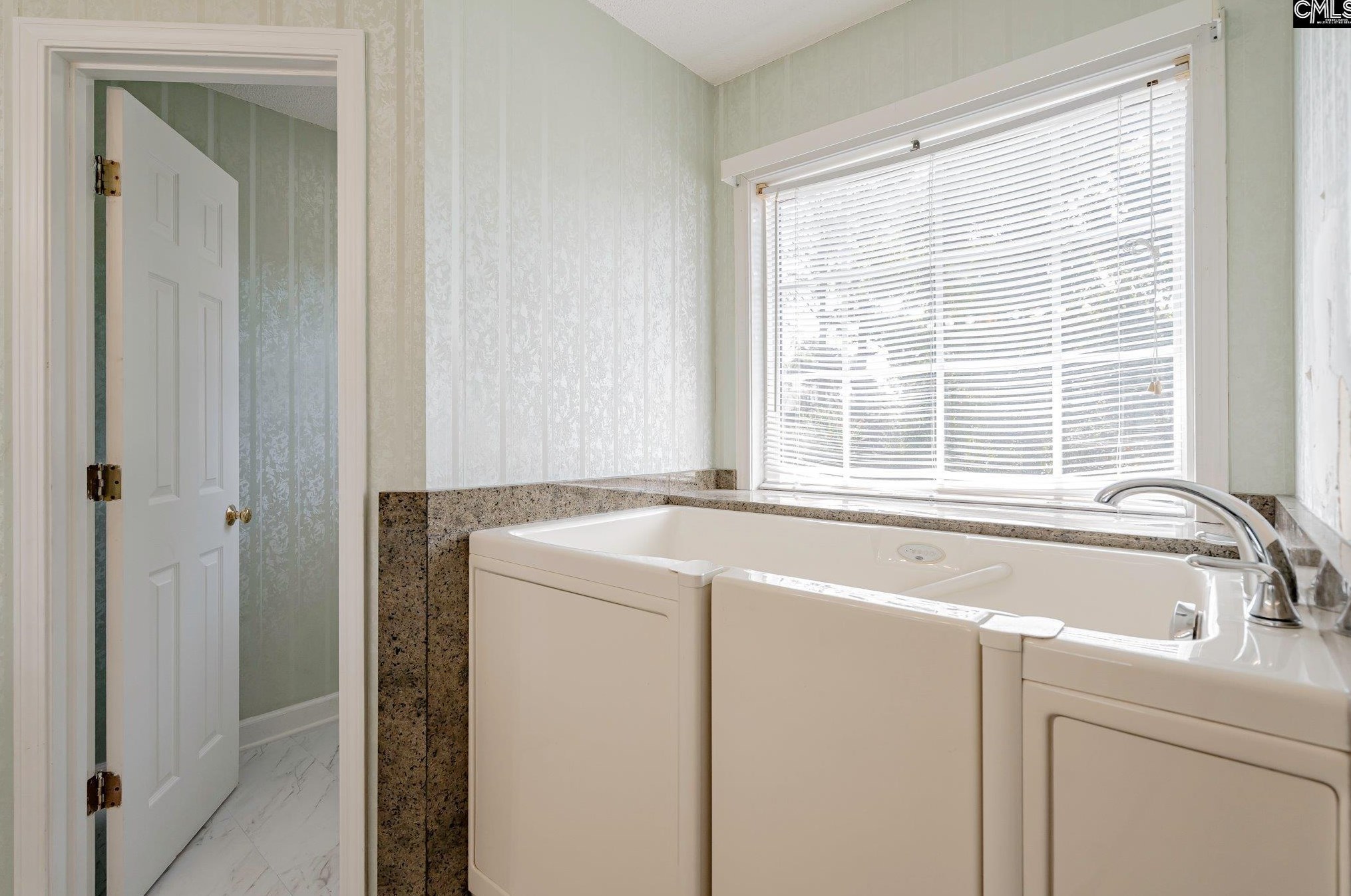 4 Holly Thorn Ct, Columbia SC 29229-9428 exterior