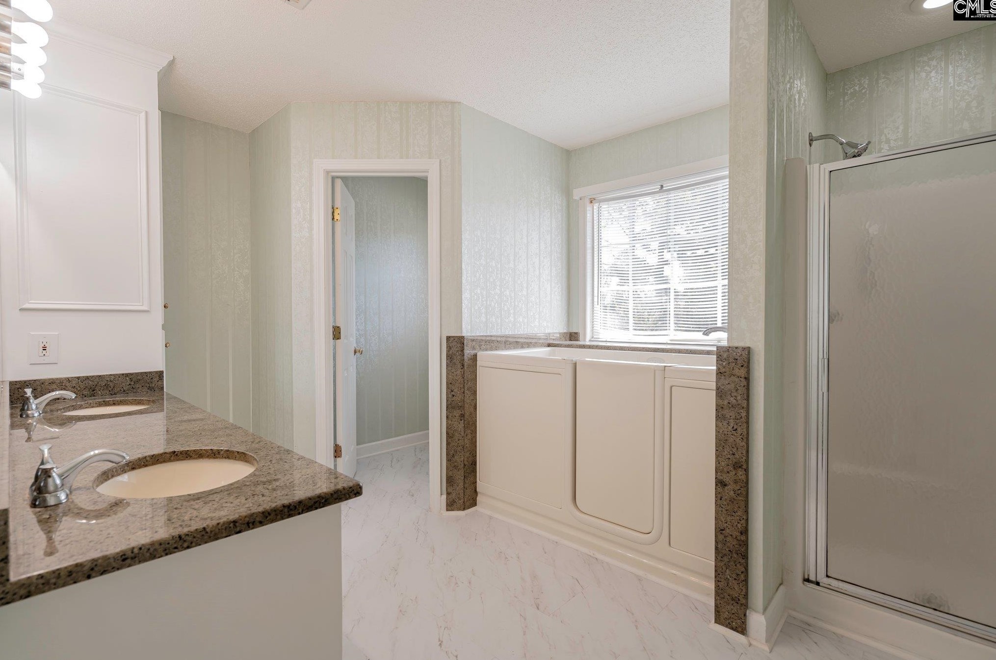 4 Holly Thorn Ct, Columbia SC 29229-9428 exterior