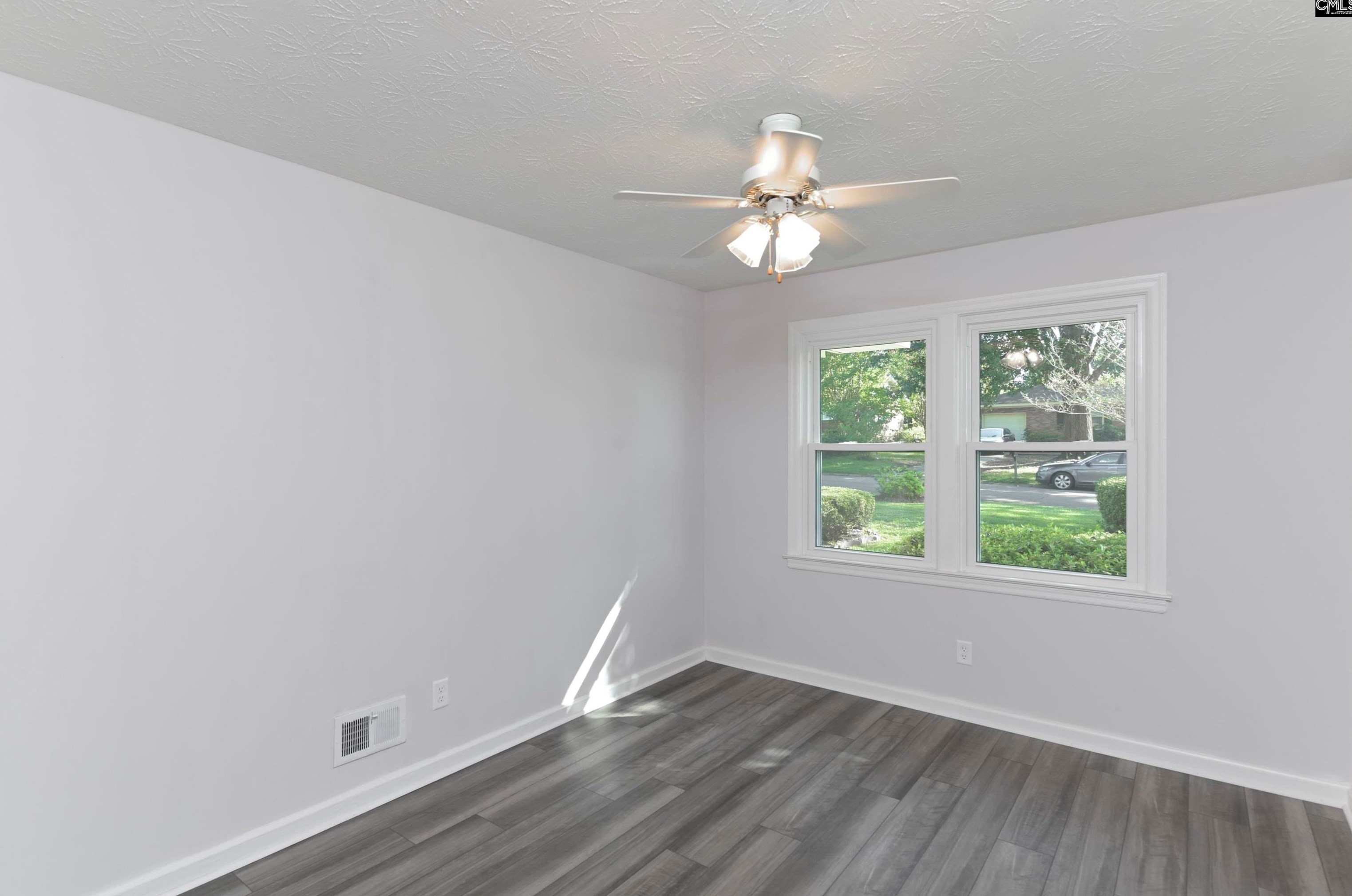 1825 Berkshire Dr, Columbia SC 29210-6841 exterior