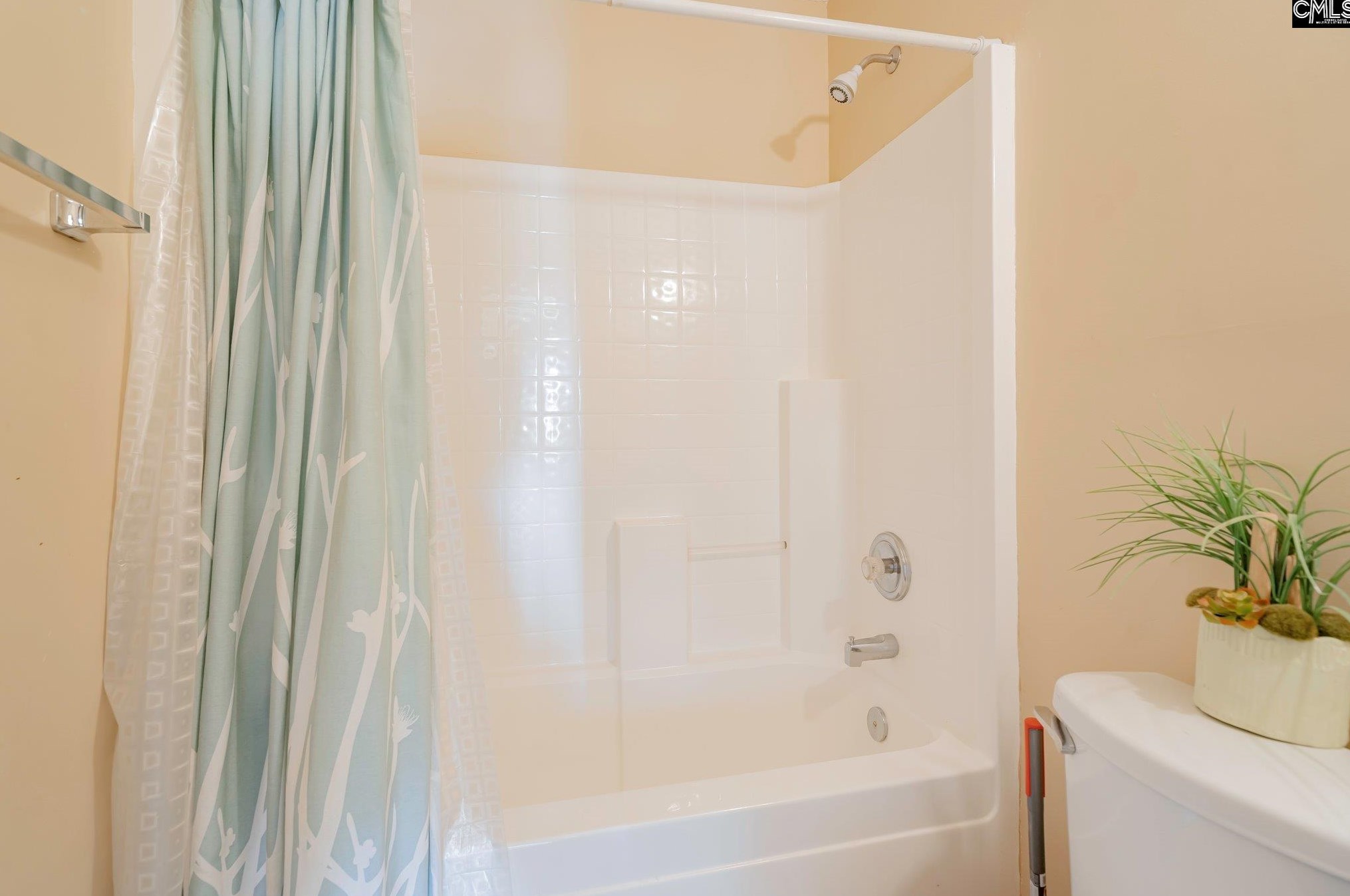 208 Gln Knl Dr, Columbia SC 29229-9245 exterior