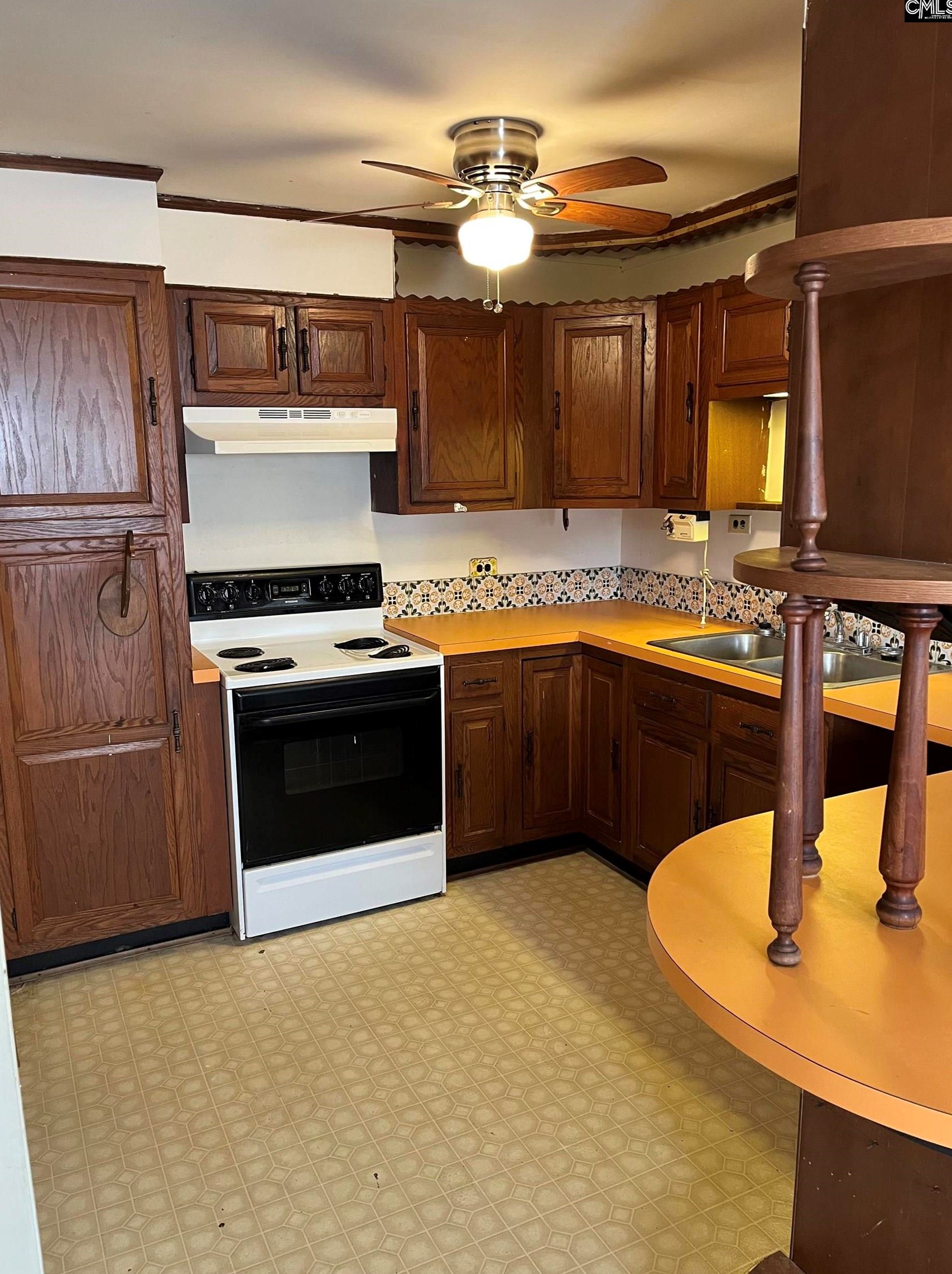 435 Pineneedle Rd, Columbia SC  29203-3763 exterior